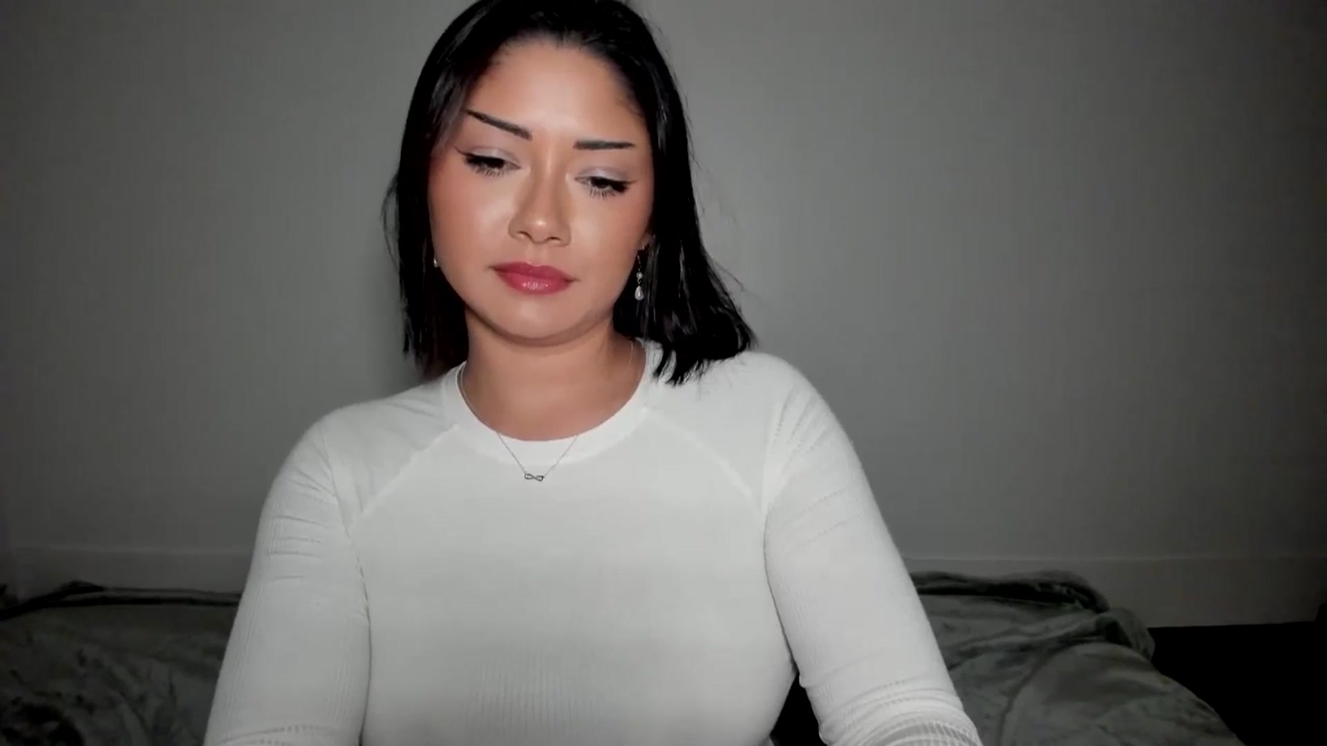 Gallery image thumbnail from YourGoddessLu's myfreecams stream on, 08/22/2025, 05:41 image 18 of 20