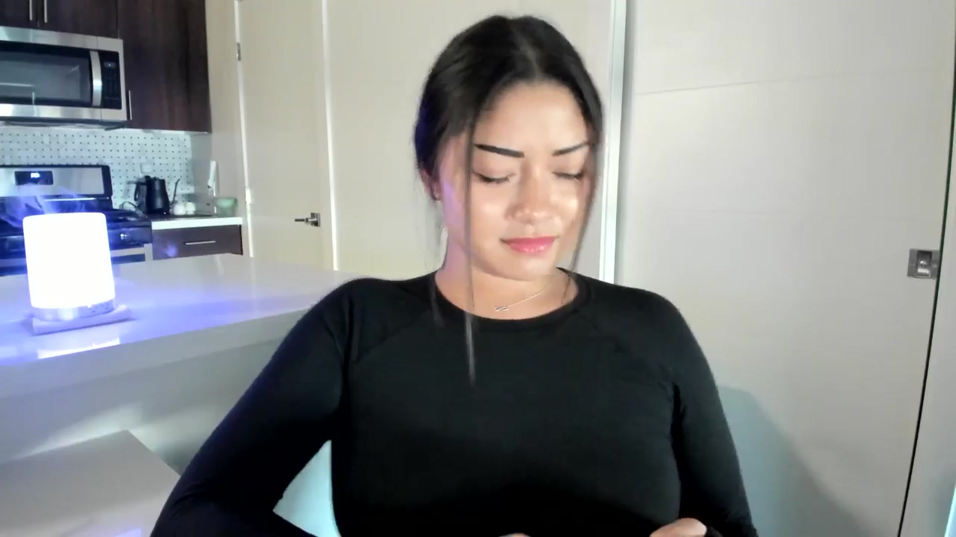 Gallery image thumbnail from YourGoddessLu's myfreecams stream on, 08/29/2025, 23:25 image 4 of 20