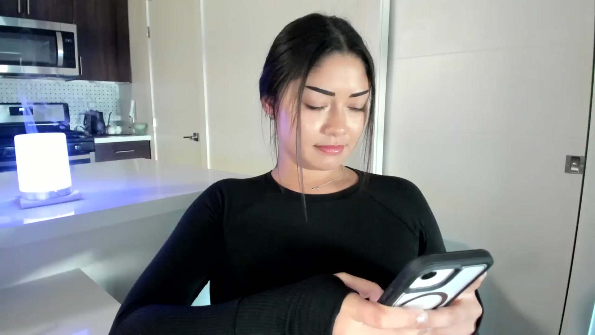 Gallery image thumbnail from YourGoddessLu's myfreecams stream on, 08/29/2025, 23:25 image 3 of 20