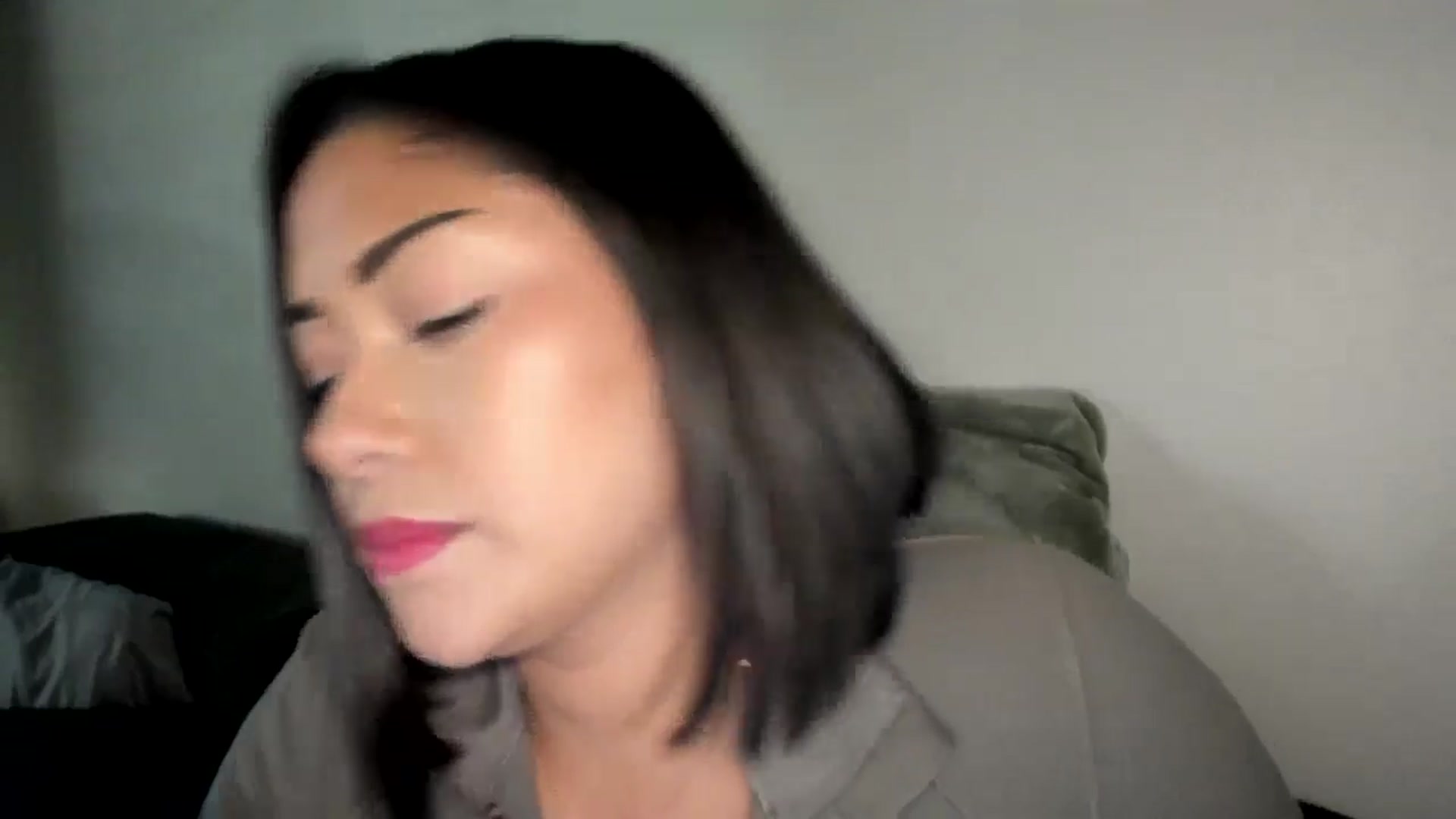 Gallery image thumbnail from YourGoddessLu's myfreecams stream on, 08/31/2025, 05:07 image 19 of 20
