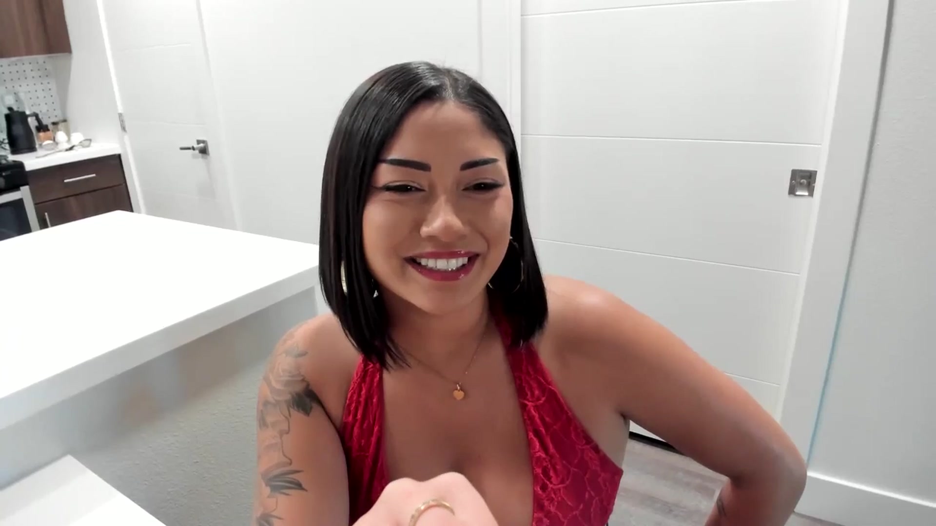 Gallery image thumbnail from YourGoddessLu's myfreecams stream on, 09/01/2025, 02:04 image 11 of 20