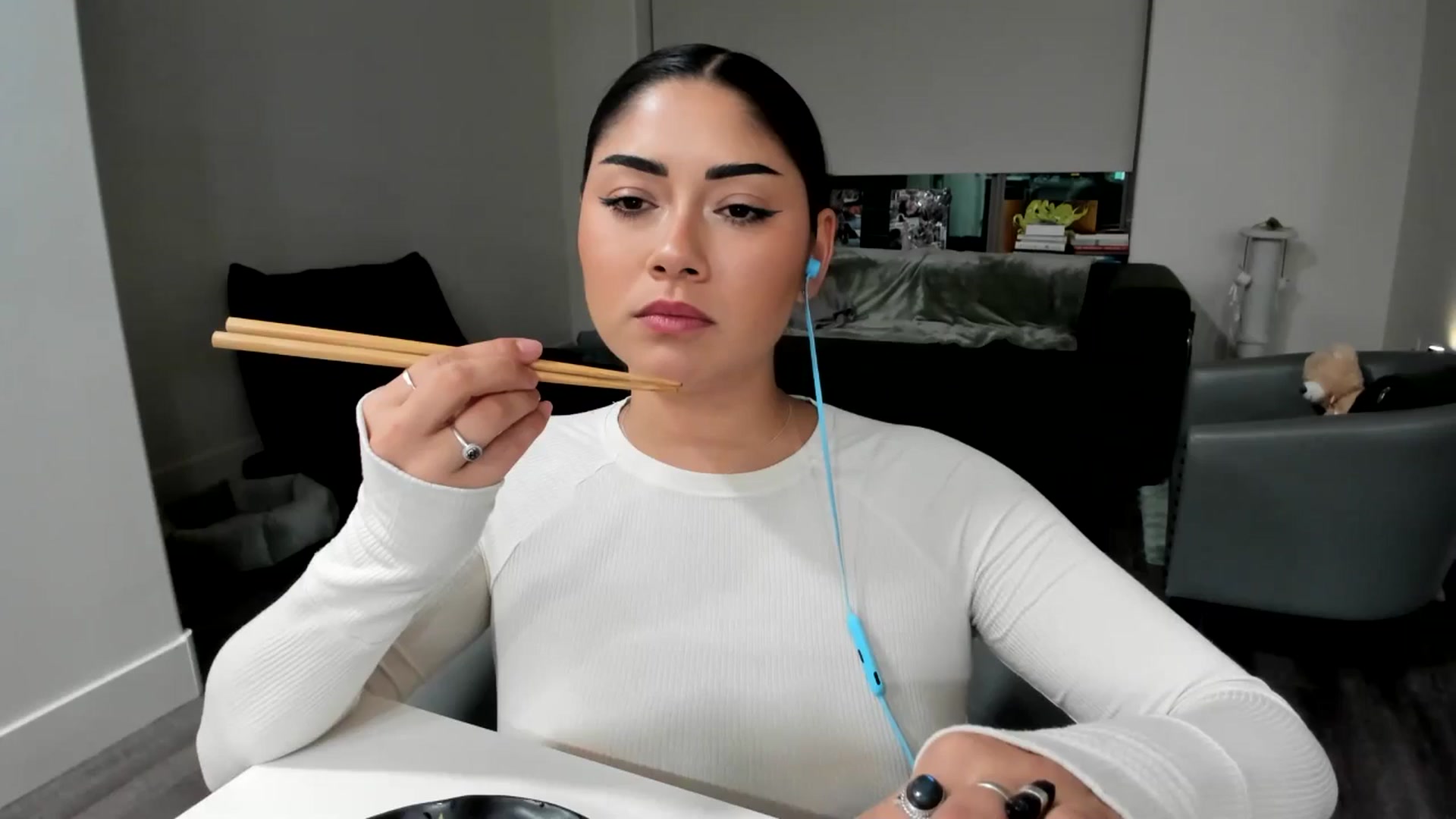 Gallery image thumbnail from YourGoddessLu's myfreecams stream on, 10/21/2025, 03:35 image 9 of 20