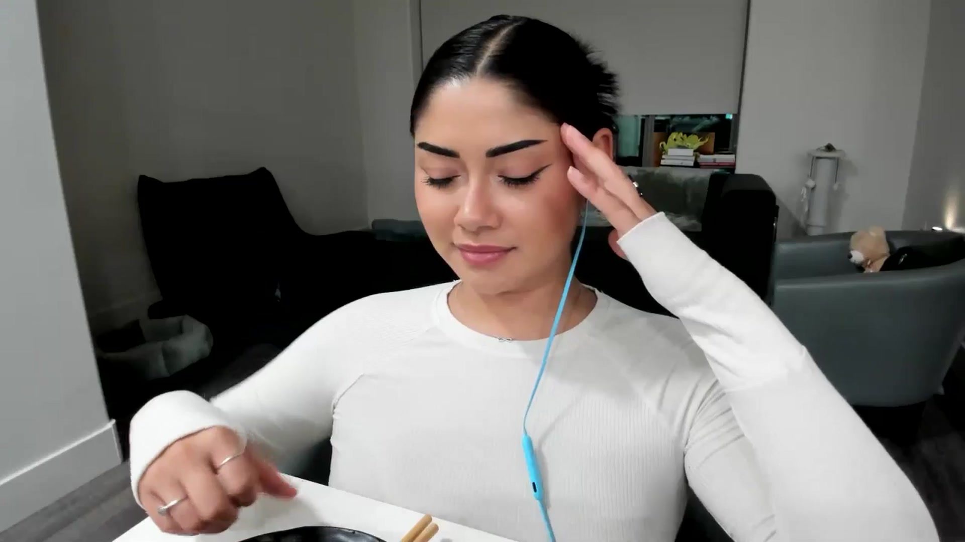Gallery image thumbnail from YourGoddessLu's myfreecams stream on, 10/21/2025, 03:35 image 20 of 20