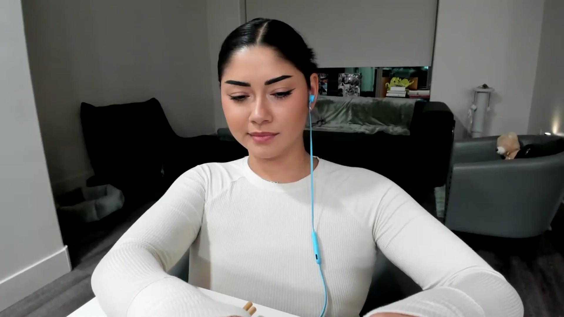Gallery image thumbnail from YourGoddessLu's myfreecams stream on, 10/21/2025, 03:35 image 19 of 20