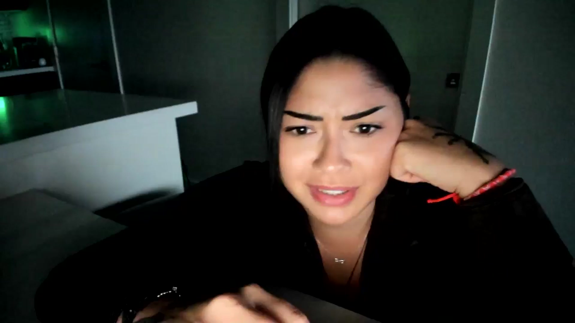 Gallery image thumbnail from YourGoddessLu's myfreecams stream on, 10/24/2025, 01:07 image 18 of 20