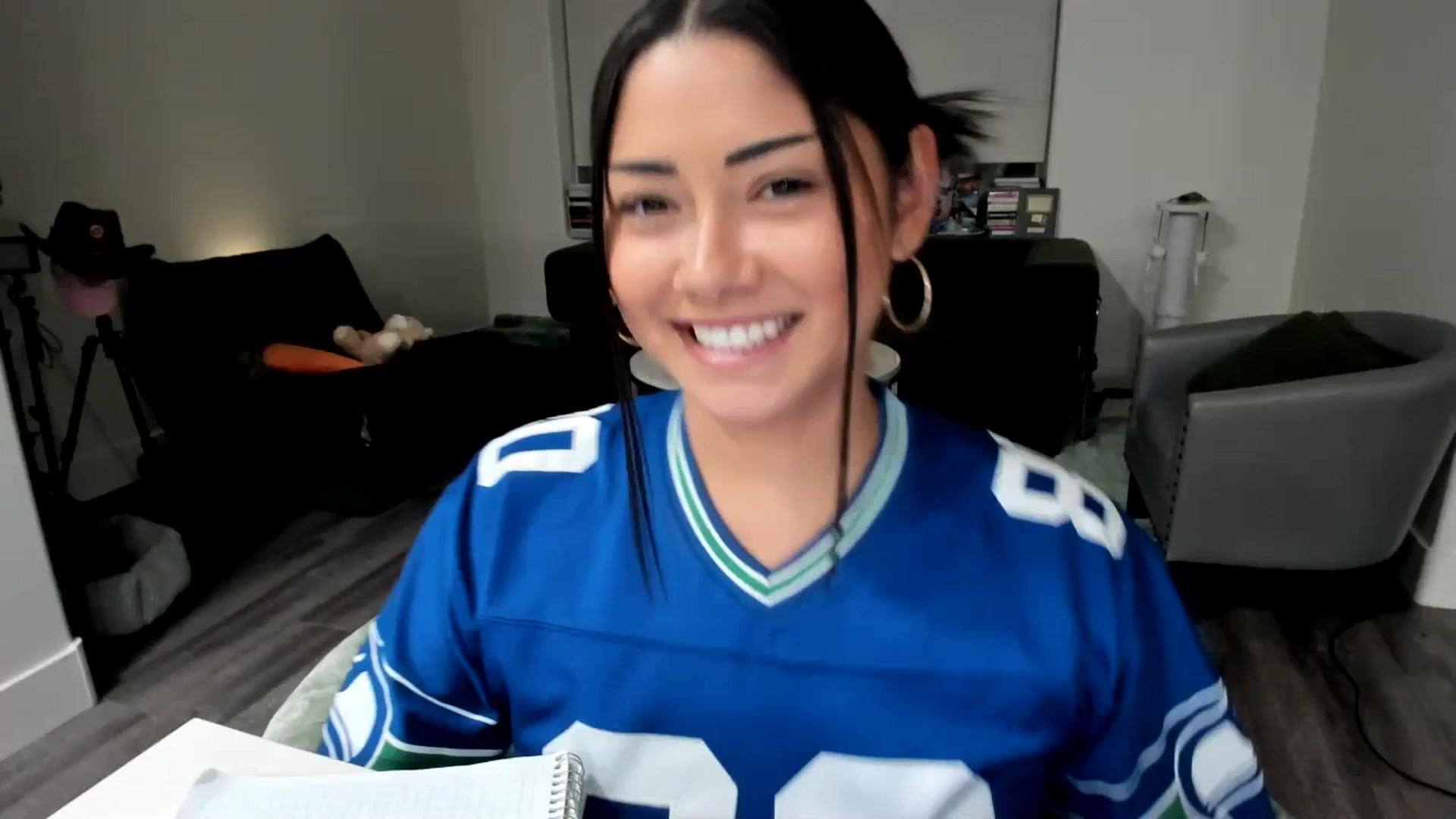 Gallery image thumbnail from YourGoddessLu's myfreecams stream on, 11/03/2025, 03:24 image 15 of 20