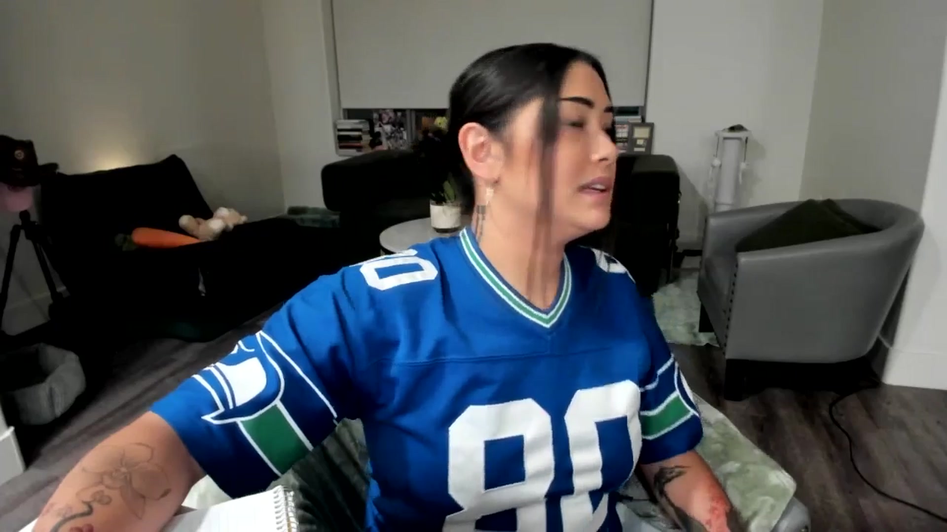 Gallery image thumbnail from YourGoddessLu's myfreecams stream on, 11/03/2025, 03:24 image 14 of 20