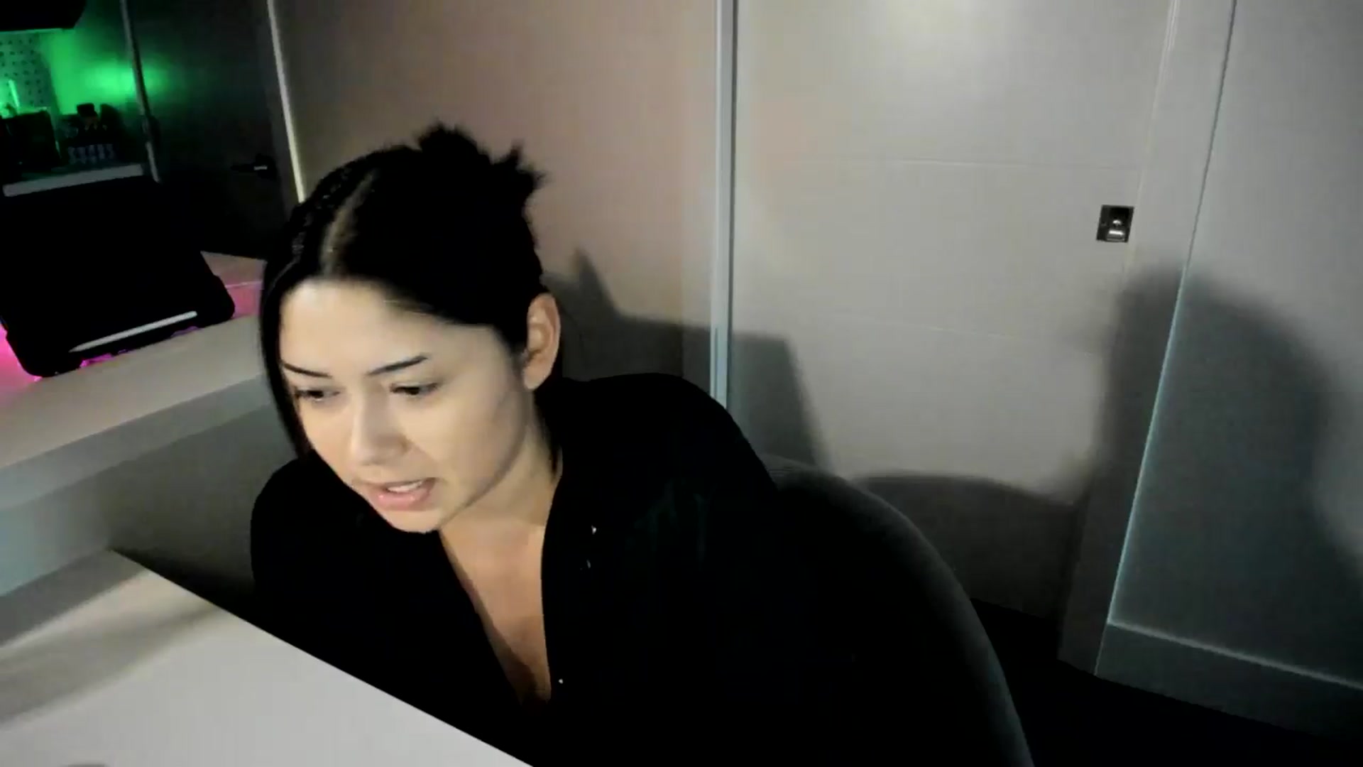 Gallery image thumbnail from YourGoddessLu's myfreecams stream on, 11/05/2025, 01:03 image 4 of 20