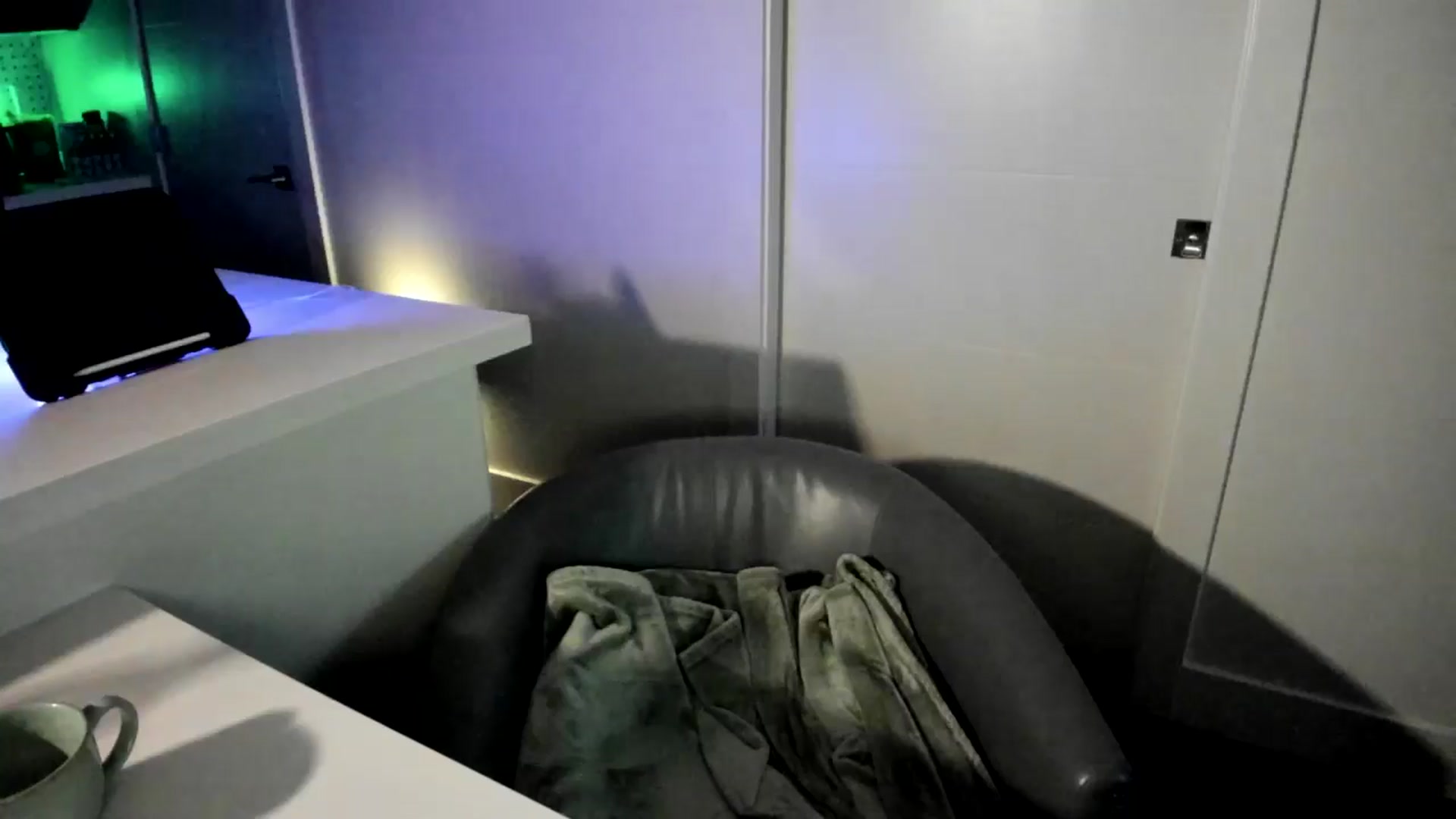 Gallery image thumbnail from YourGoddessLu's myfreecams stream on, 11/05/2025, 01:03 image 16 of 20