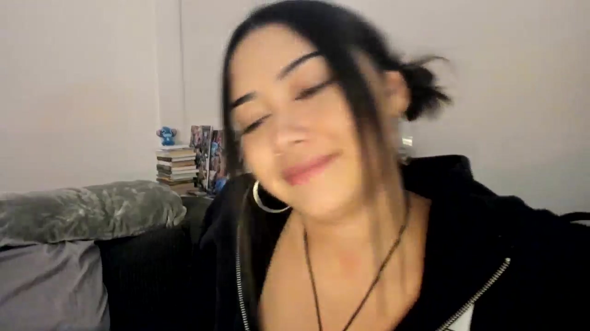 Gallery image thumbnail from YourGoddessLu's myfreecams stream on, 11/09/2025, 06:10 image 7 of 20