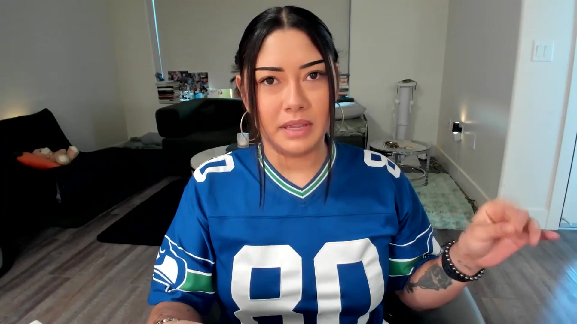 Gallery image thumbnail from YourGoddessLu's myfreecams stream on, 11/10/2025, 01:02 image 9 of 20