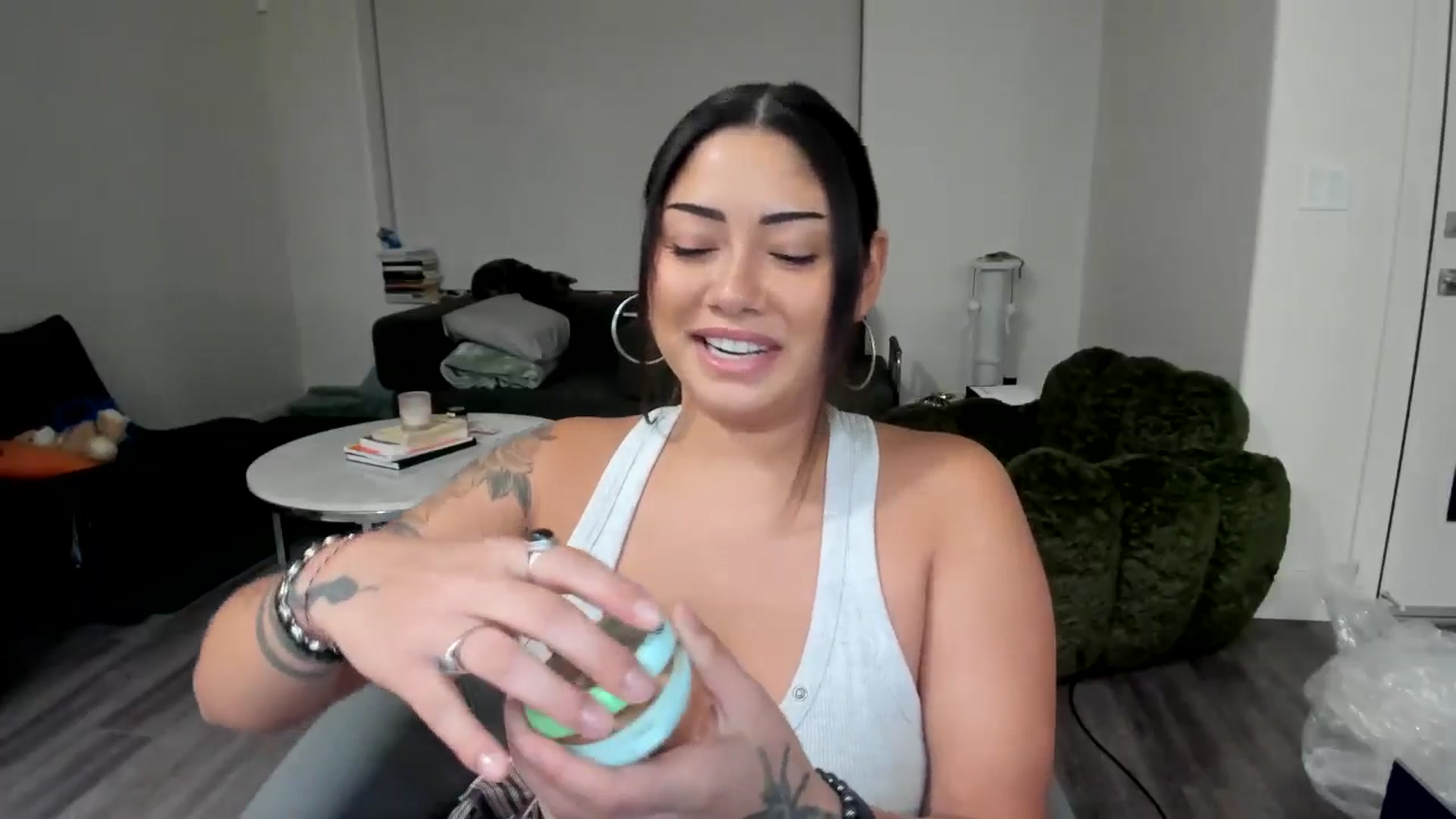 Gallery image thumbnail from YourGoddessLu's myfreecams stream on, 11/11/2025, 02:10 image 20 of 20