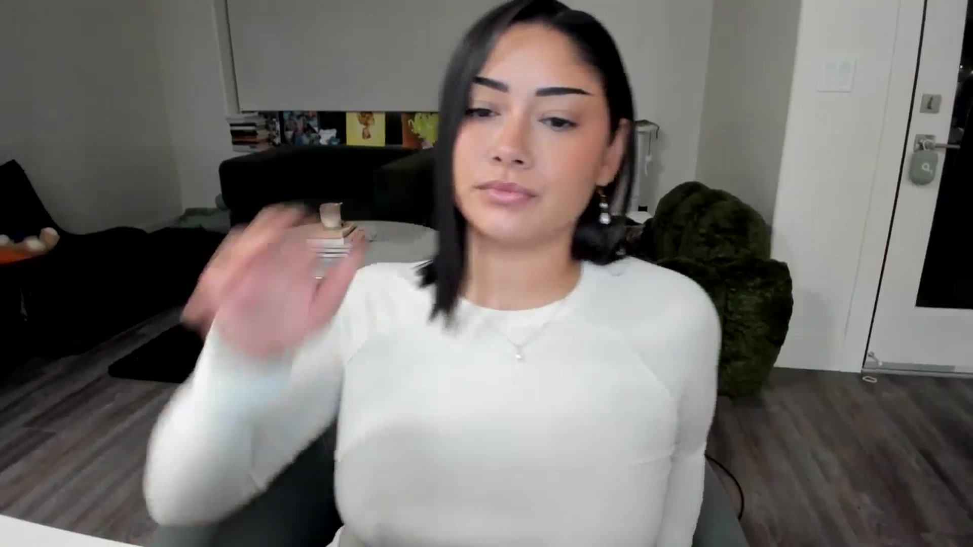 Gallery image thumbnail from YourGoddessLu's myfreecams stream on, 11/12/2025, 02:41 image 5 of 20