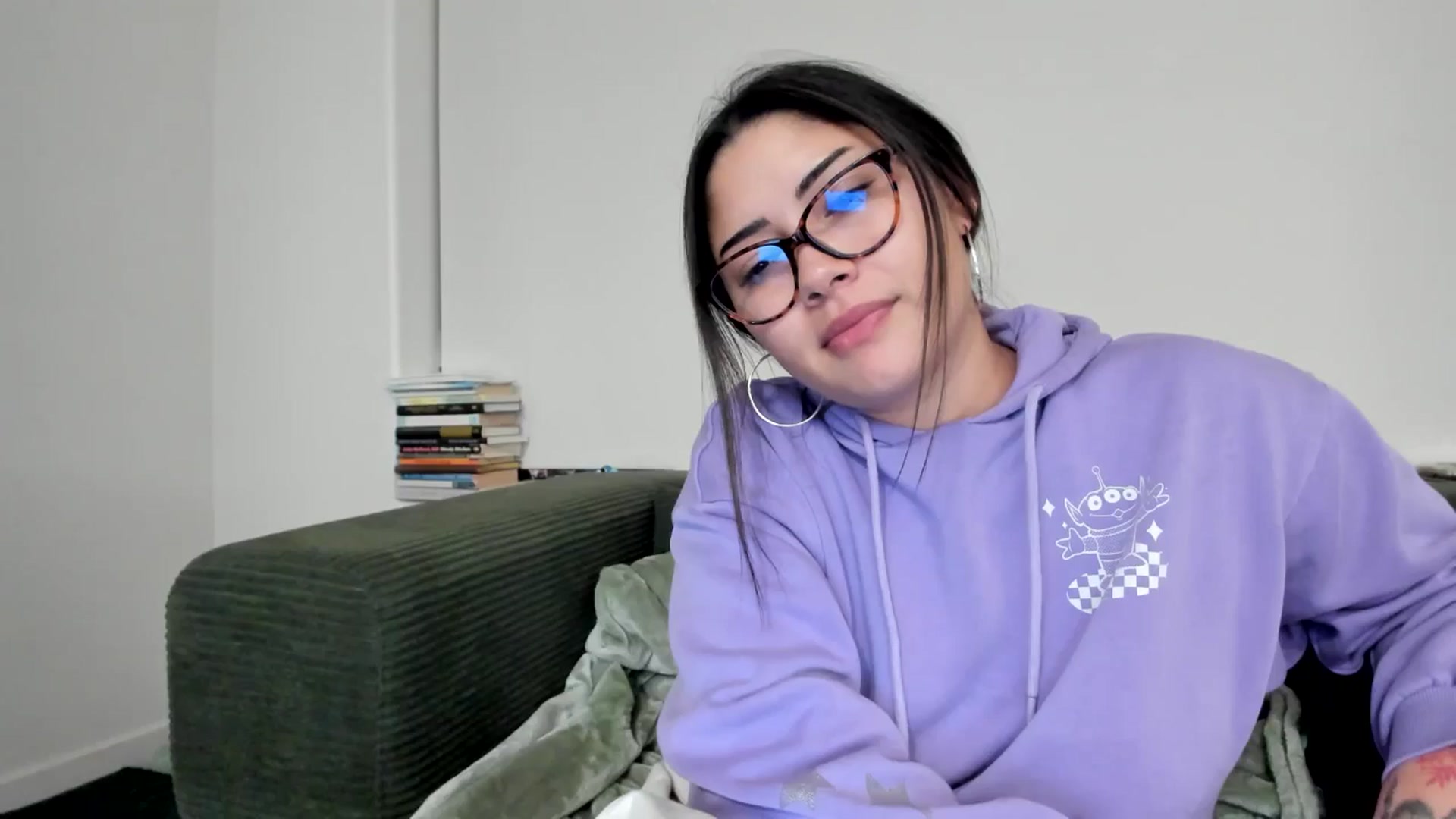 Gallery image thumbnail from YourGoddessLu's myfreecams stream on, 11/14/2025, 11:20 image 7 of 20