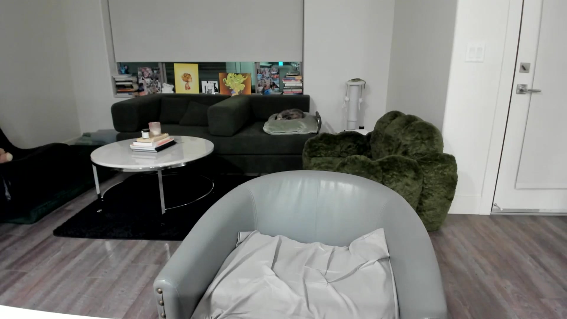 Gallery image thumbnail from YourGoddessLu's myfreecams stream on, 11/15/2025, 05:30 image 11 of 20