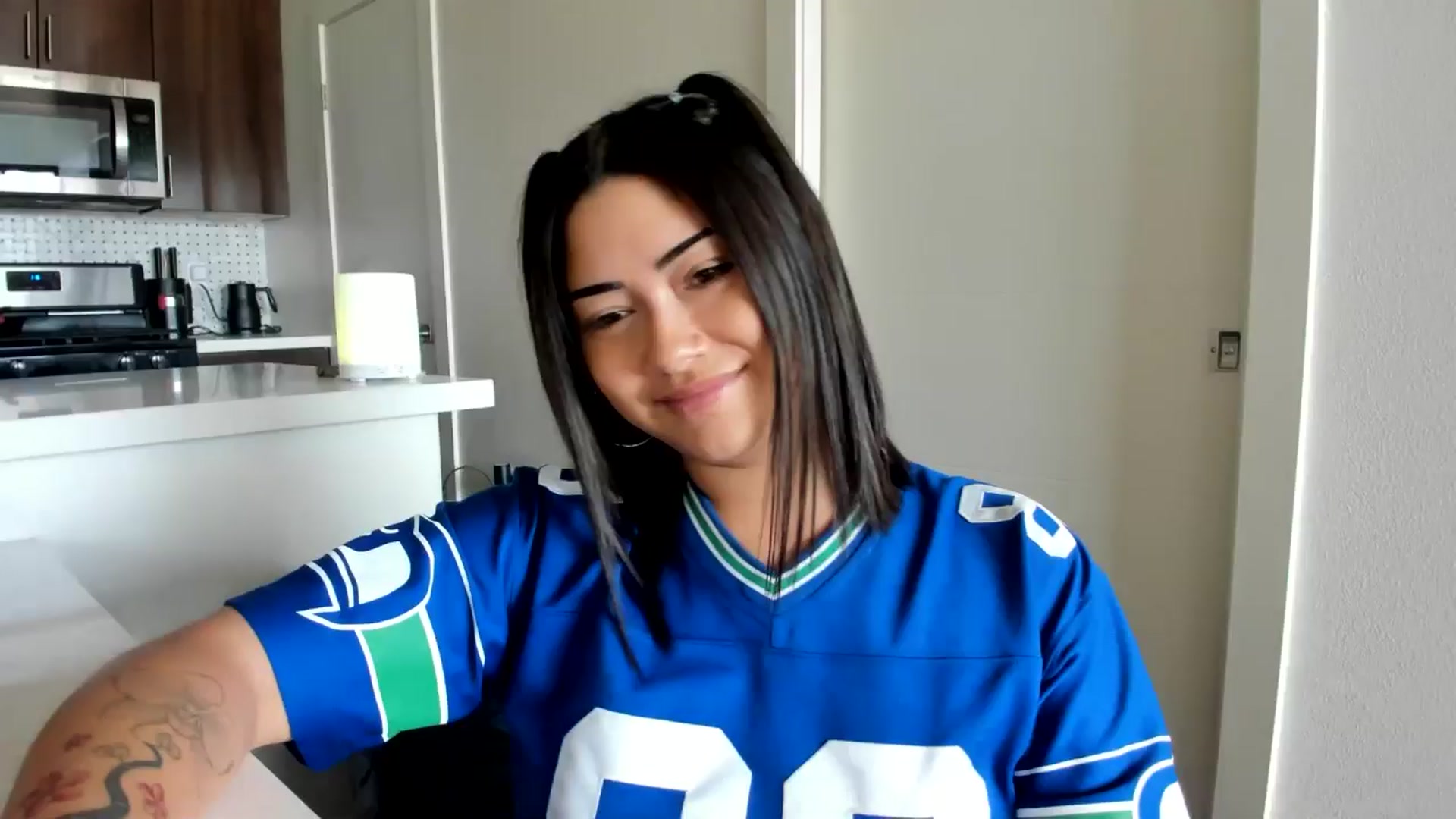 Gallery image thumbnail from YourGoddessLu's myfreecams stream on, 11/16/2025, 21:31 image 1 of 20