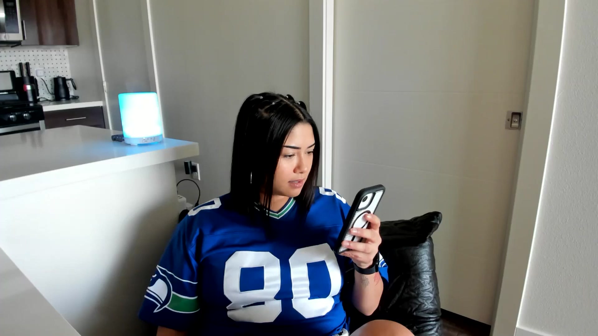 Gallery image thumbnail from YourGoddessLu's myfreecams stream on, 11/17/2025, 01:40 image 2 of 20