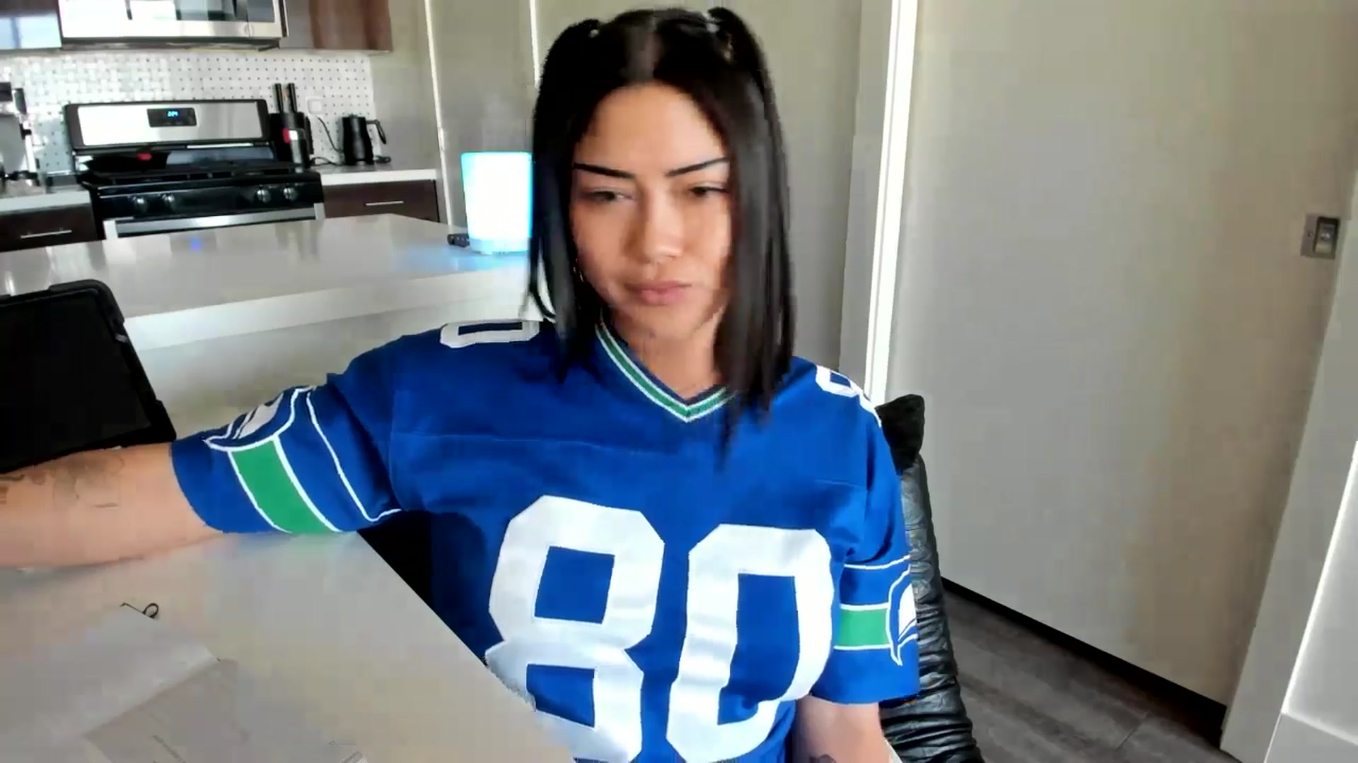 Gallery image thumbnail from YourGoddessLu's myfreecams stream on, 11/17/2025, 01:40 image 5 of 20