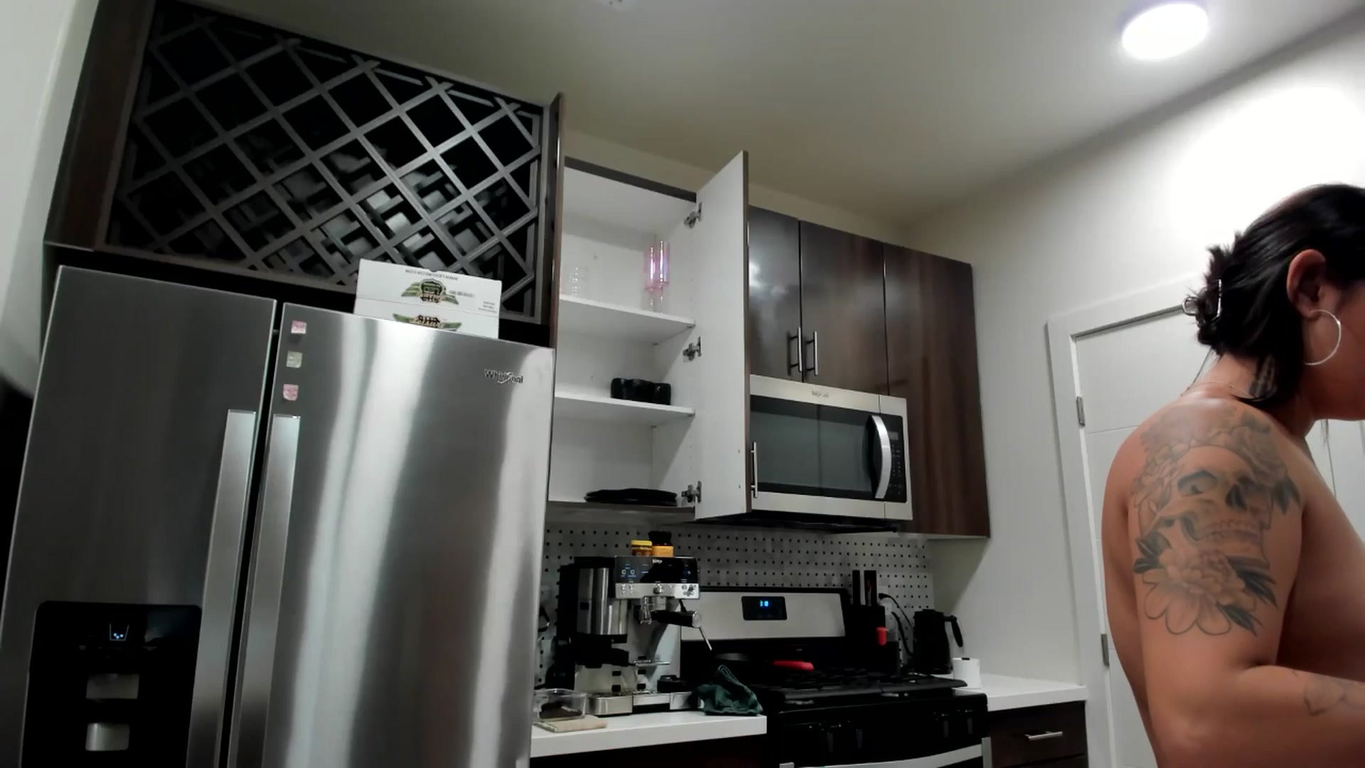 Gallery image thumbnail from YourGoddessLu's myfreecams stream on, 11/17/2025, 23:33 image 14 of 20