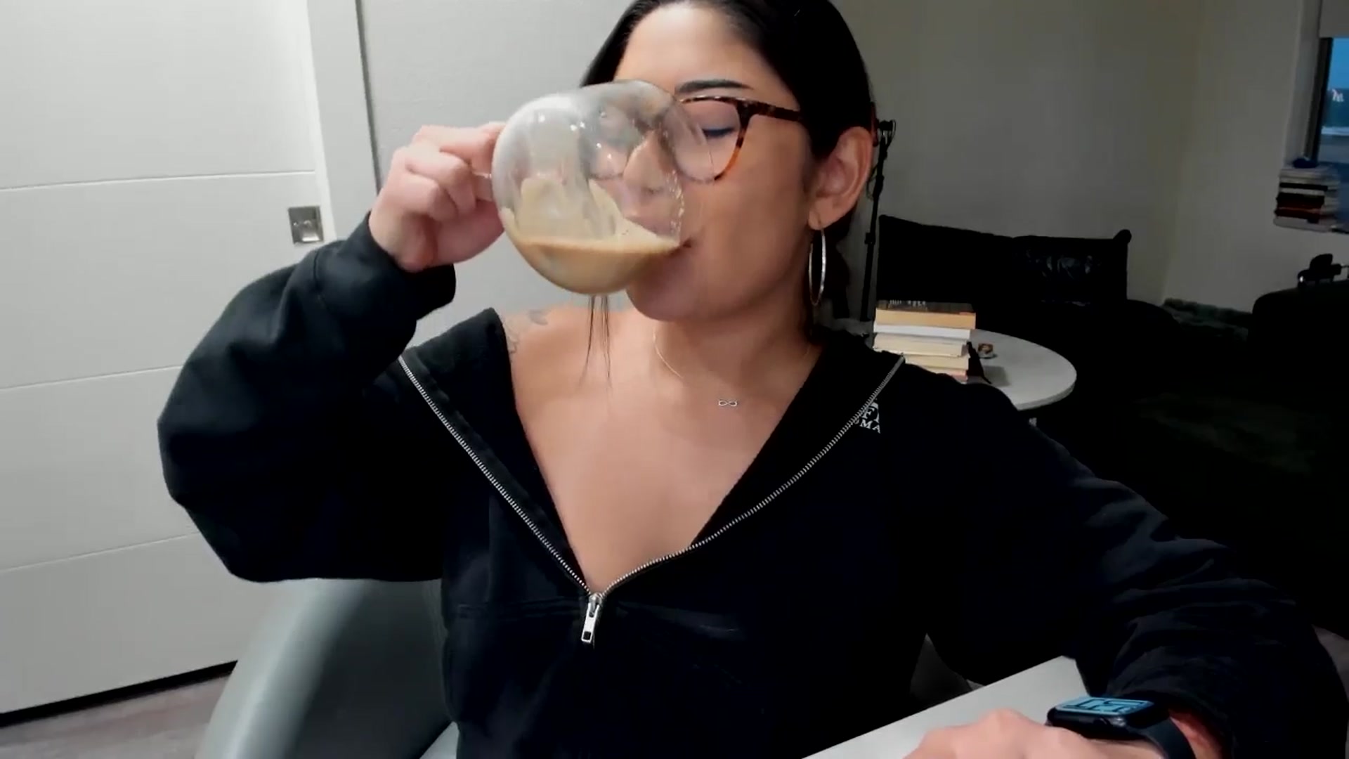 Gallery image thumbnail from YourGoddessLu's myfreecams stream on, 11/20/2025, 01:37 image 12 of 20