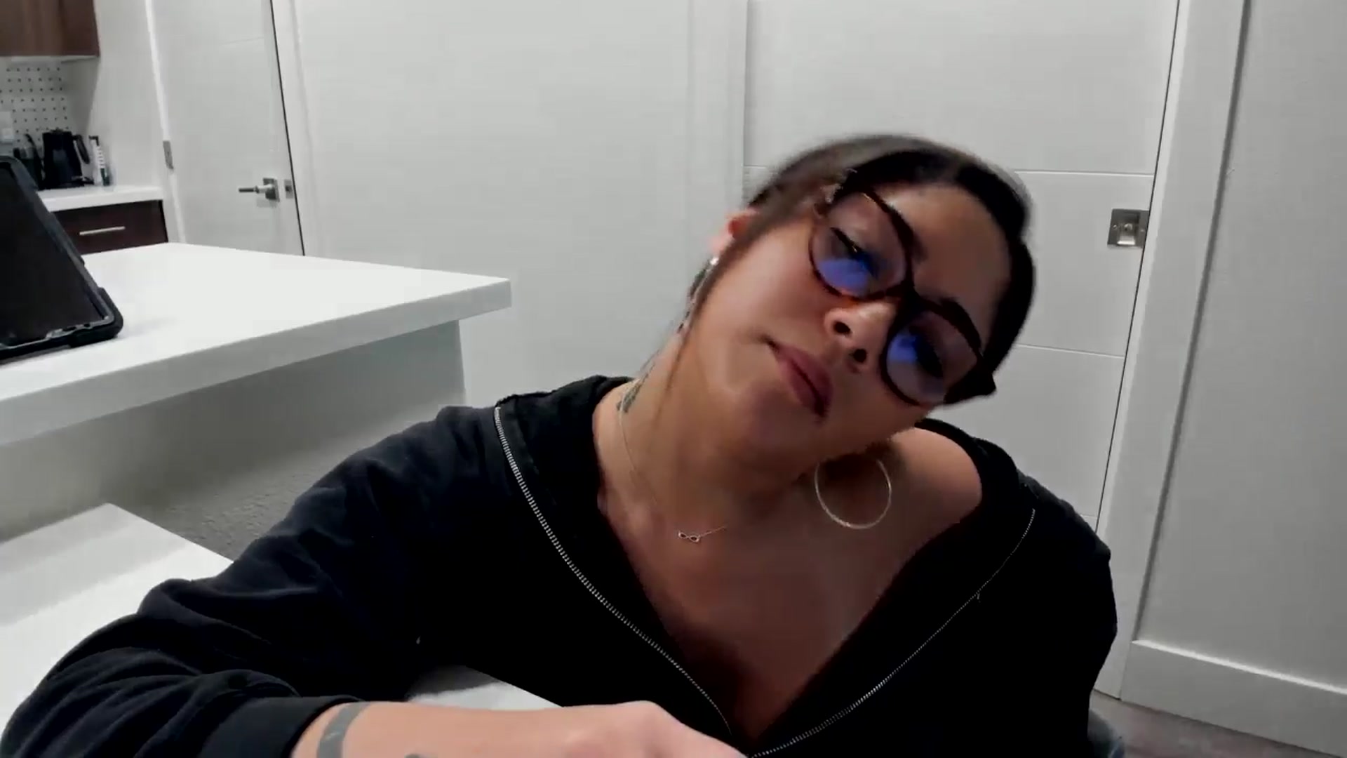 Gallery image thumbnail from YourGoddessLu's myfreecams stream on, 11/20/2025, 01:37 image 8 of 20