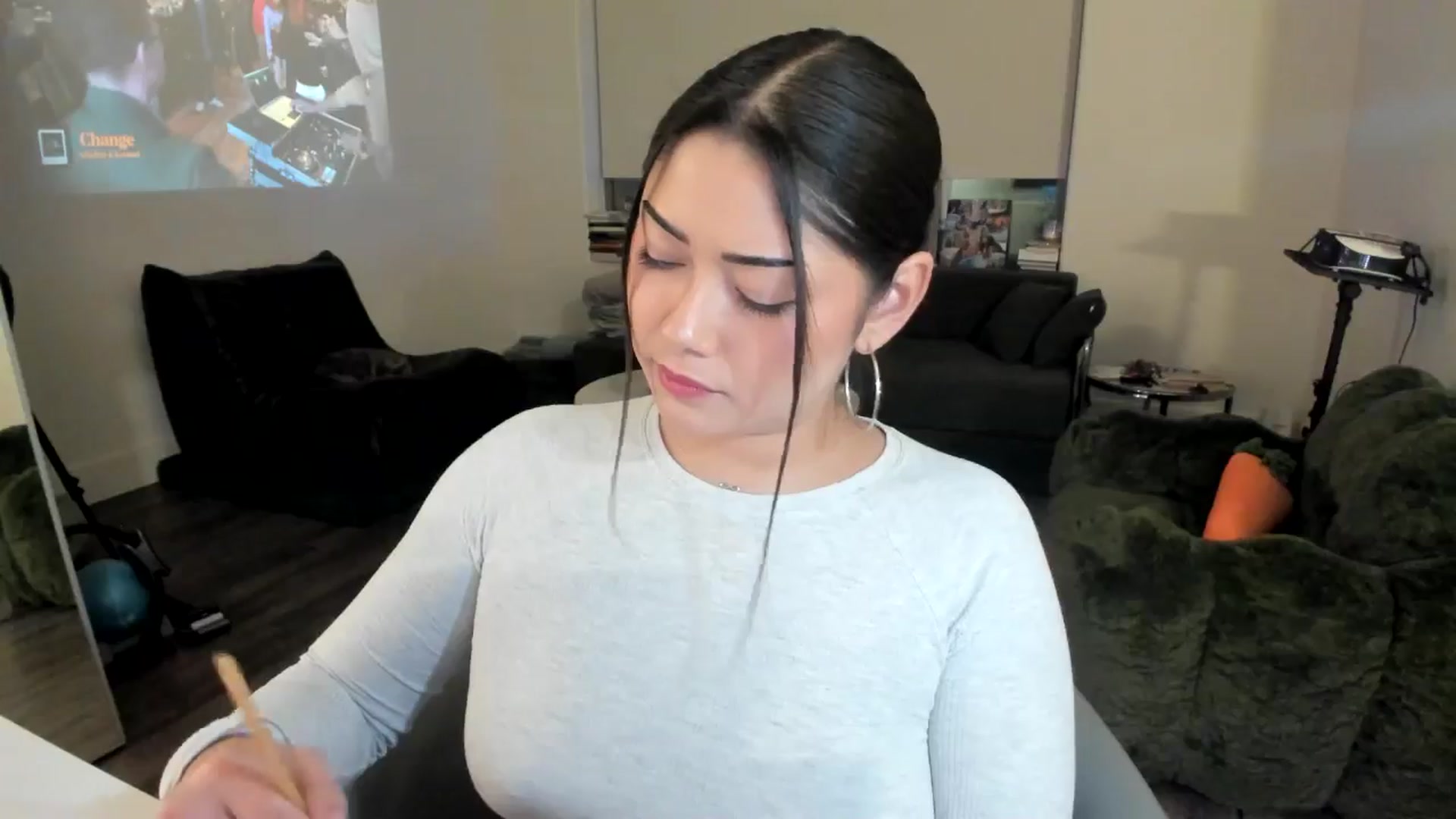 Gallery image thumbnail from YourGoddessLu's myfreecams stream on, 11/23/2025, 05:03 image 10 of 20