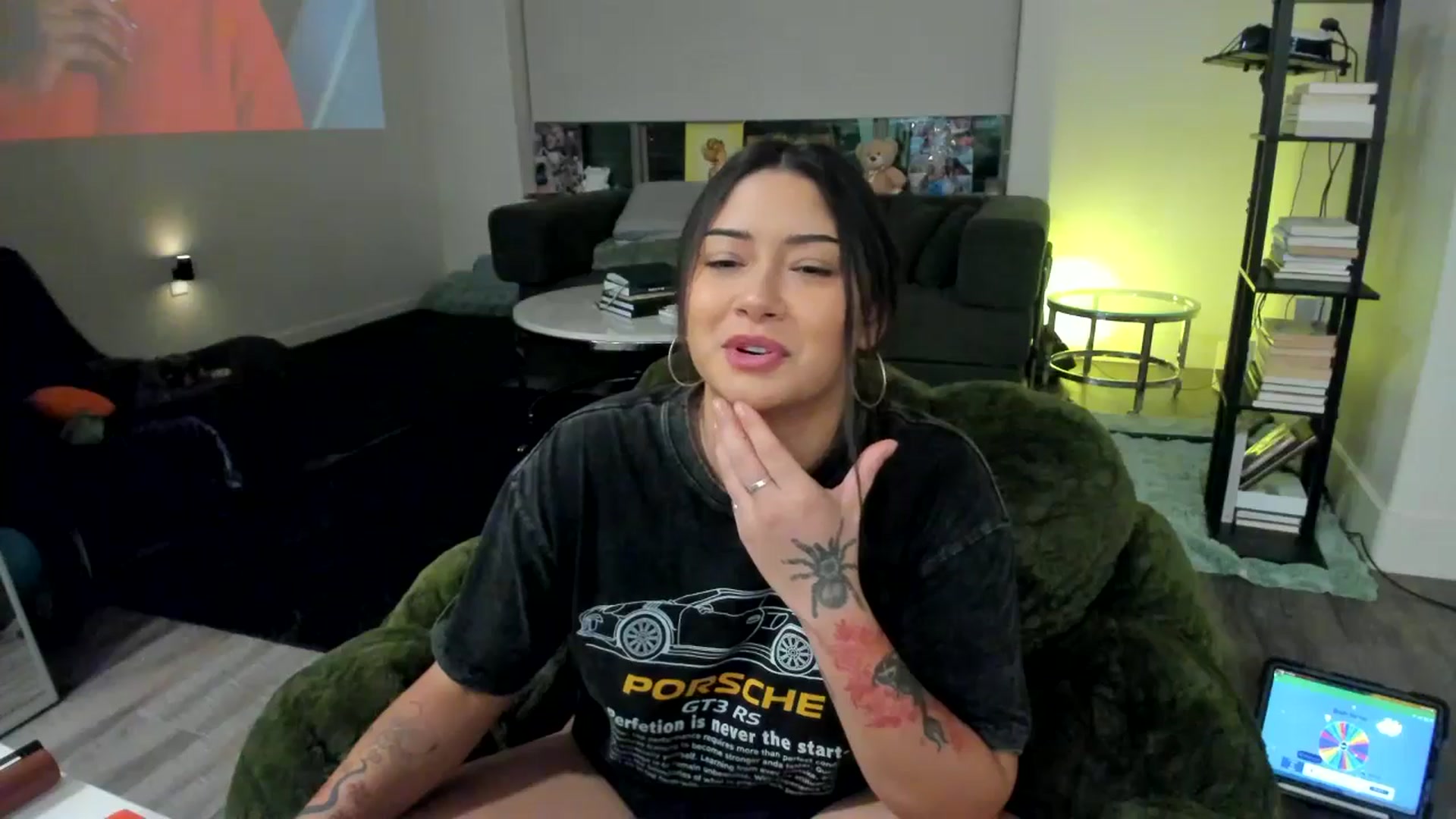 Gallery image thumbnail from YourGoddessLu's myfreecams stream on, 11/29/2025, 05:10 image 5 of 20