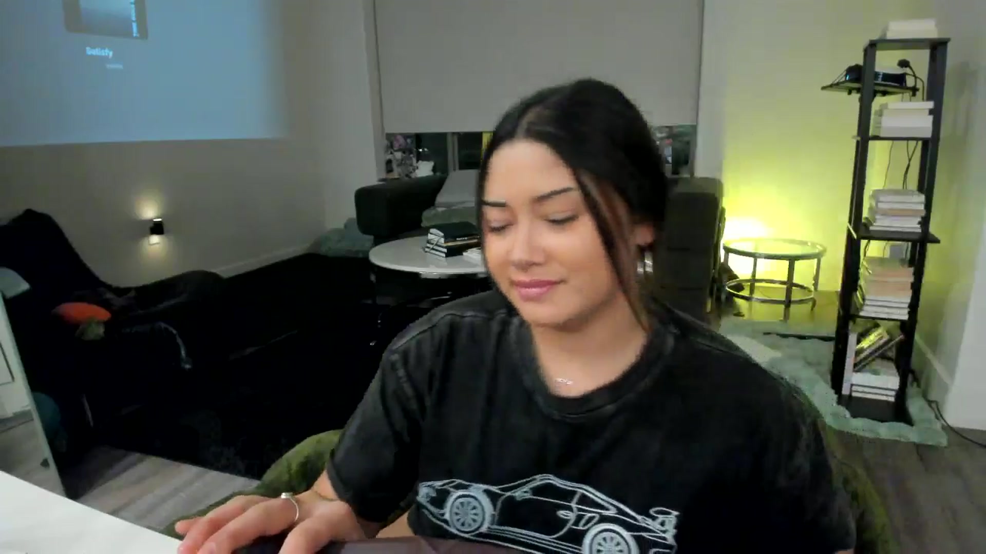 Gallery image thumbnail from YourGoddessLu's myfreecams stream on, 11/29/2025, 05:10 image 14 of 20