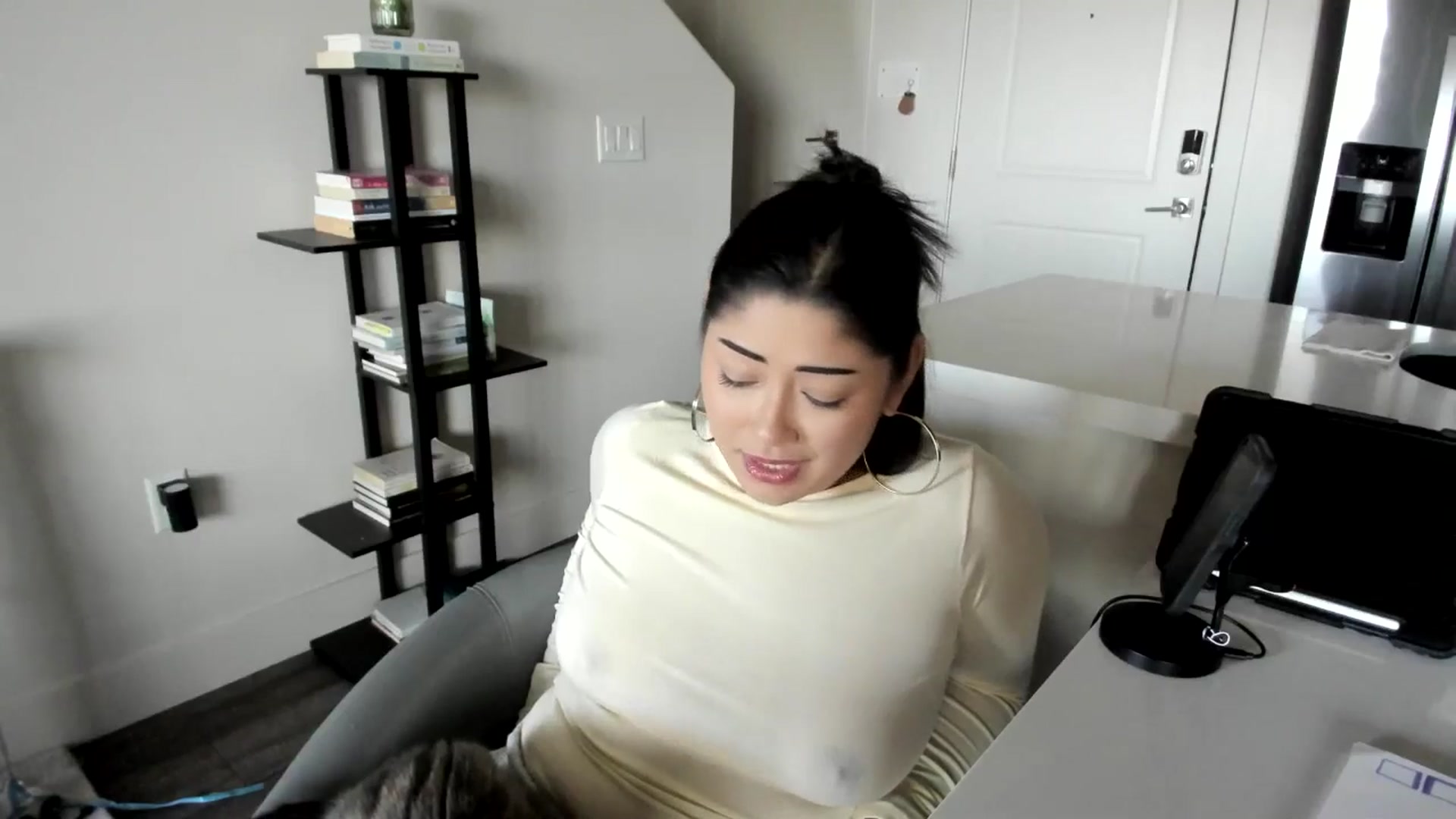 Gallery image thumbnail from YourGoddessLu's myfreecams stream on, 12/16/2025, 23:22 image 19 of 20