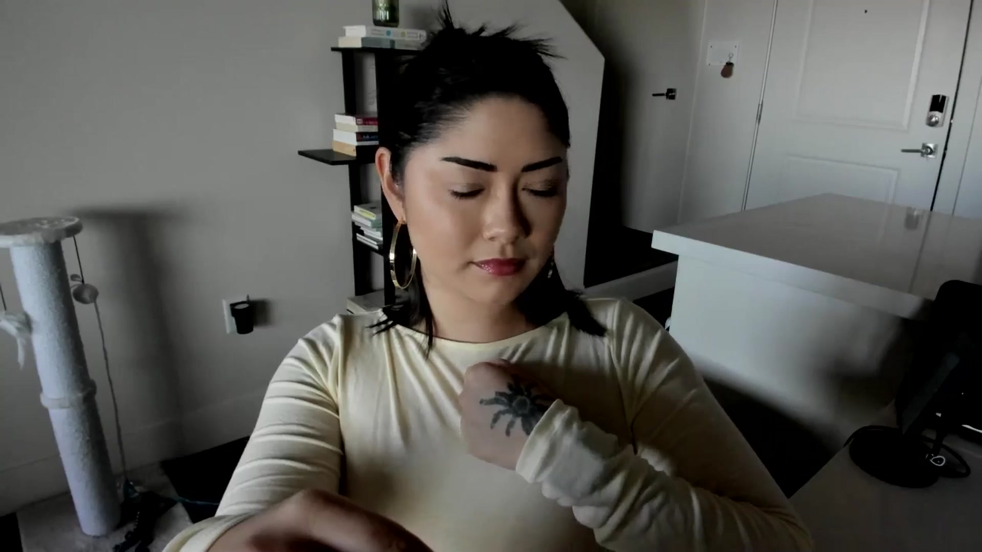 Gallery image thumbnail from YourGoddessLu's myfreecams stream on, 12/16/2025, 23:22 image 15 of 20
