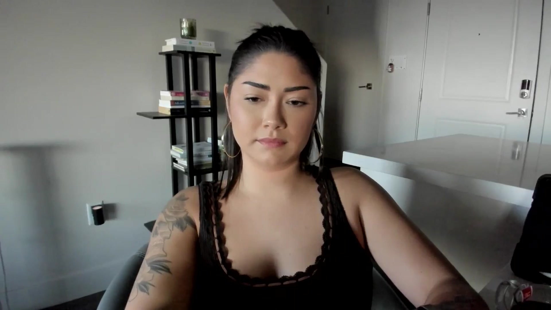 Gallery image thumbnail from YourGoddessLu's myfreecams stream on, 12/18/2025, 24:18 image 8 of 20