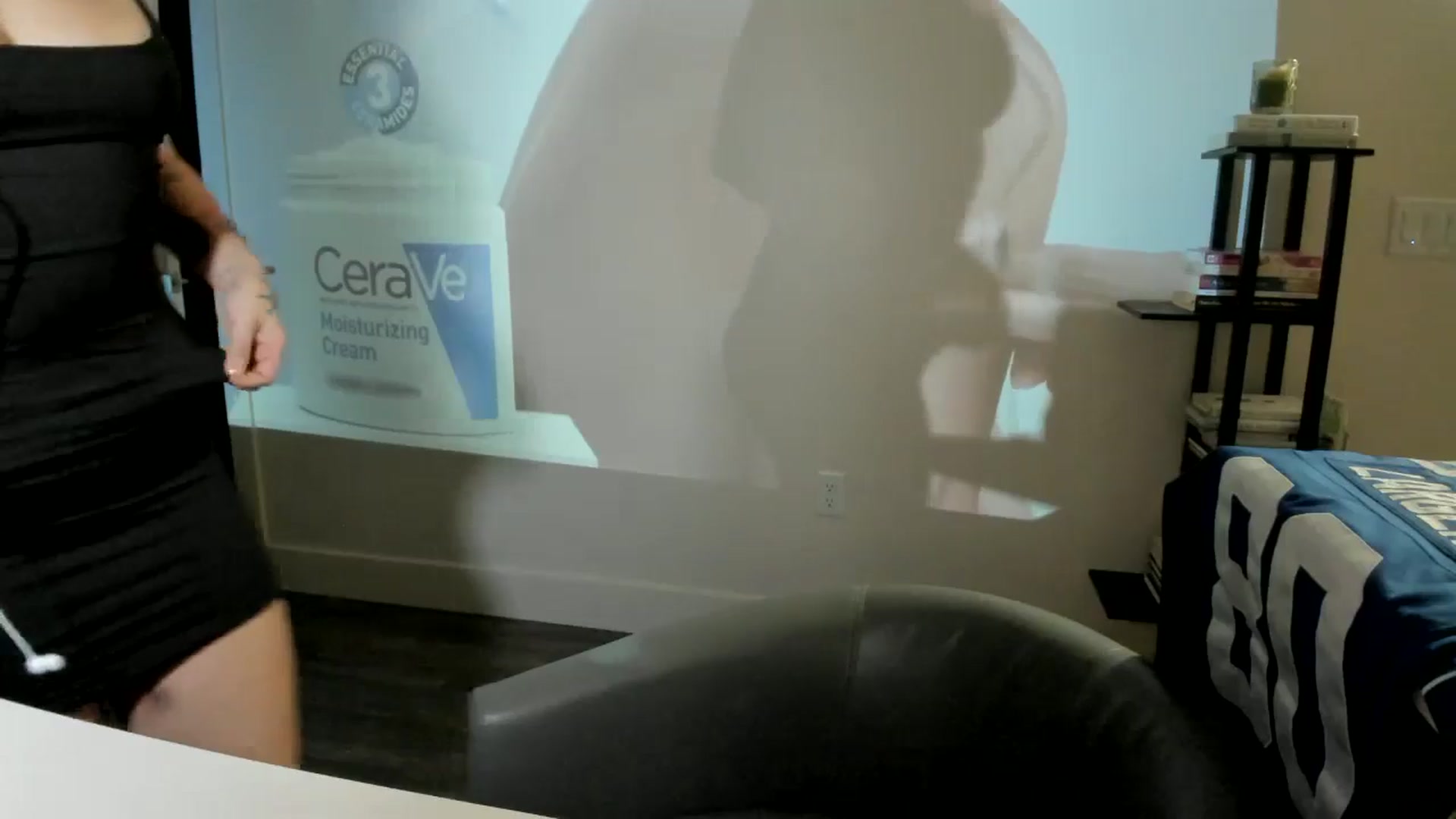 Gallery image thumbnail from YourGoddessLu's myfreecams stream on, 12/19/2025, 02:32 image 17 of 20
