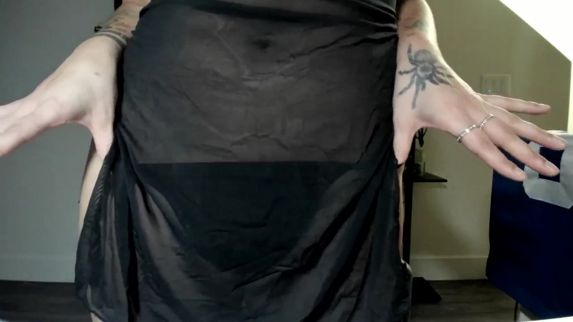 Gallery image thumbnail from YourGoddessLu's myfreecams stream on, 12/19/2025, 06:51 image 14 of 20