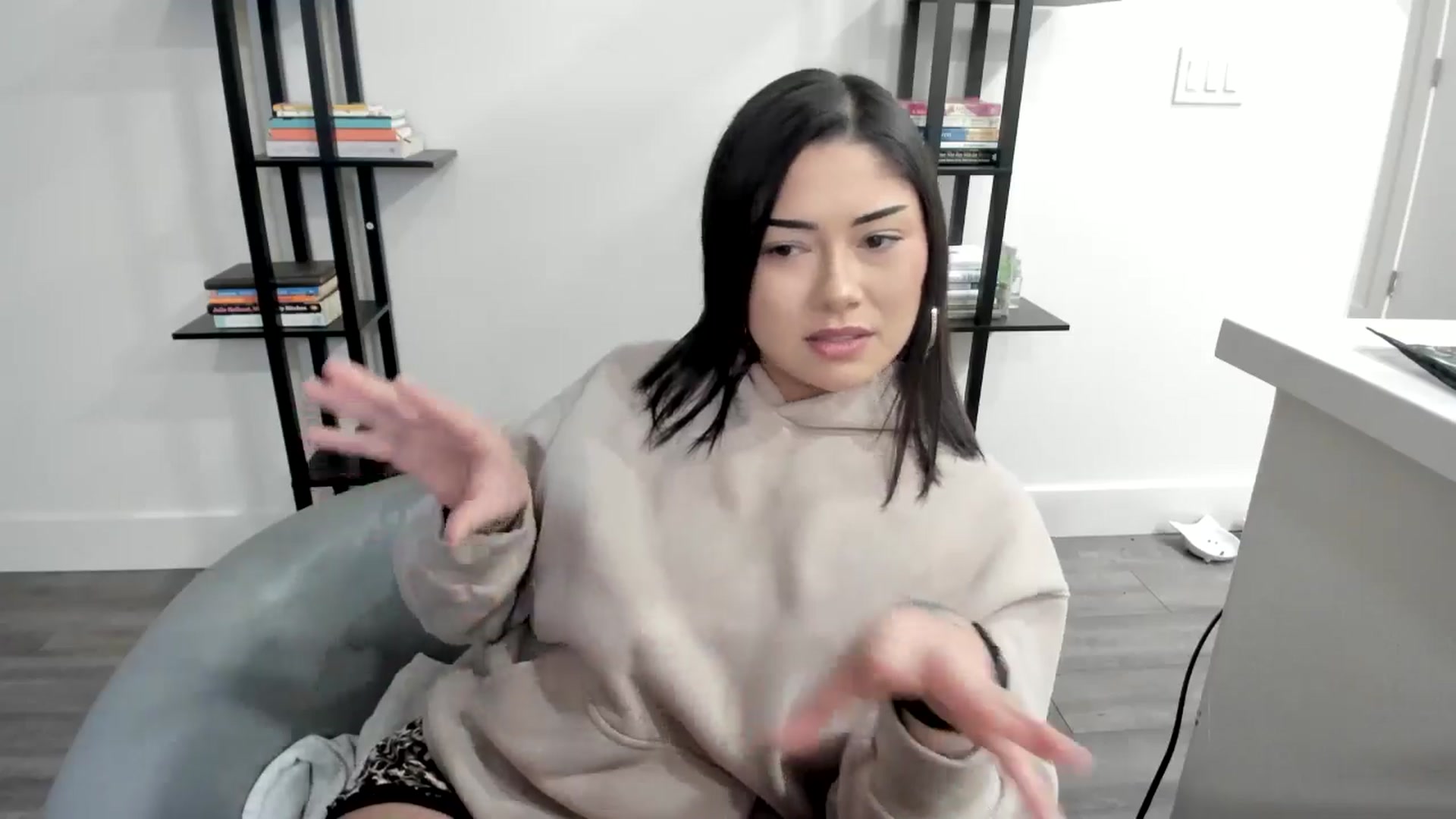Gallery image thumbnail from YourGoddessLu's myfreecams stream on, 12/20/2025, 02:15 image 18 of 20