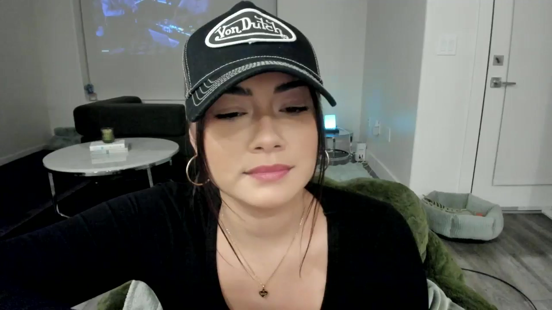 Gallery image thumbnail from YourGoddessLu's myfreecams stream on, 12/22/2025, 02:06 image 1 of 20