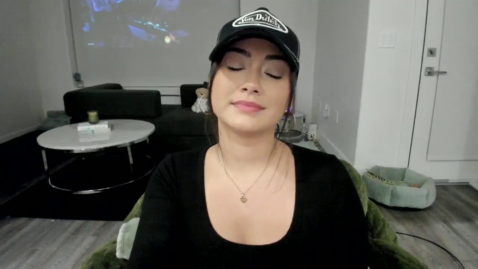 Gallery image thumbnail from YourGoddessLu's myfreecams stream on, 12/22/2025, 02:06 image 15 of 20