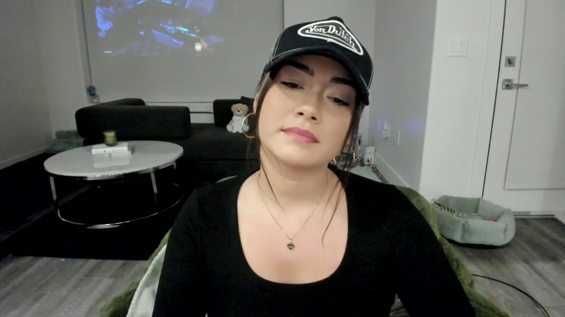Gallery image thumbnail from YourGoddessLu's myfreecams stream on, 12/22/2025, 02:06 image 2 of 20