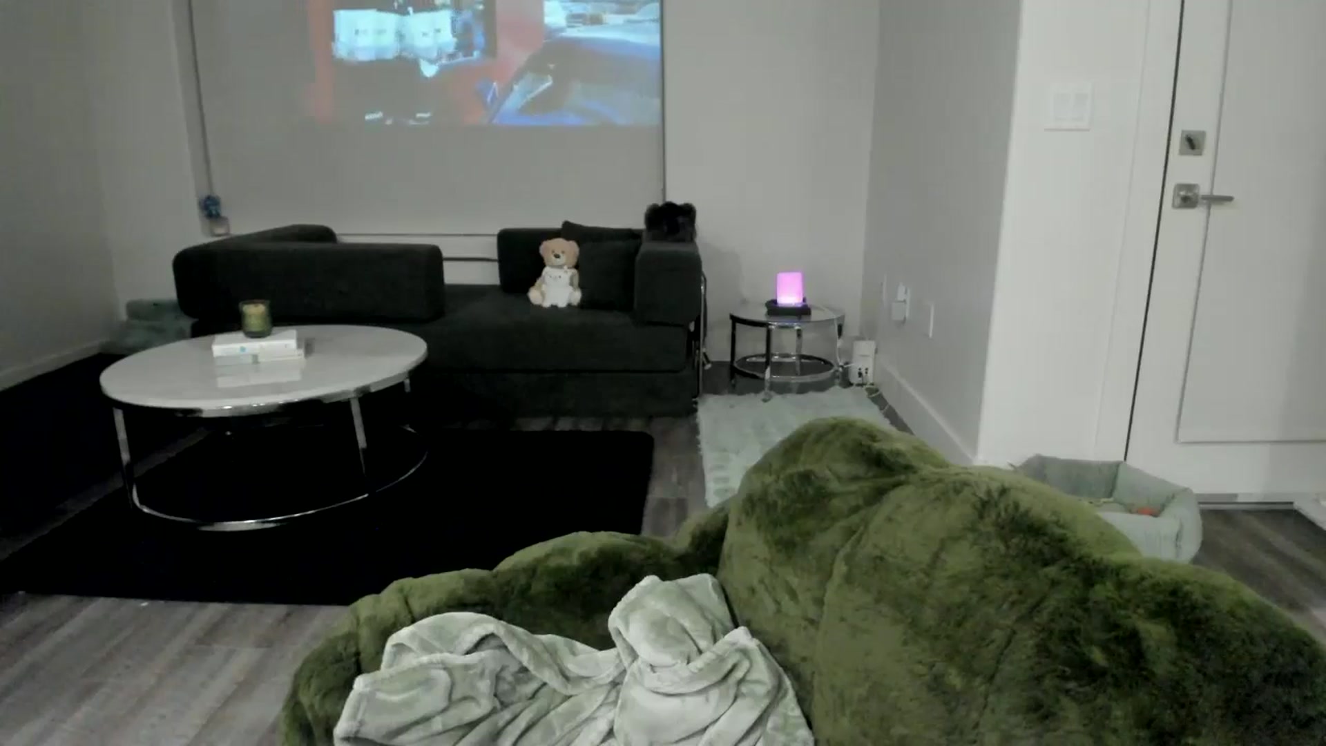 Gallery image thumbnail from YourGoddessLu's myfreecams stream on, 12/22/2025, 03:19 image 12 of 20