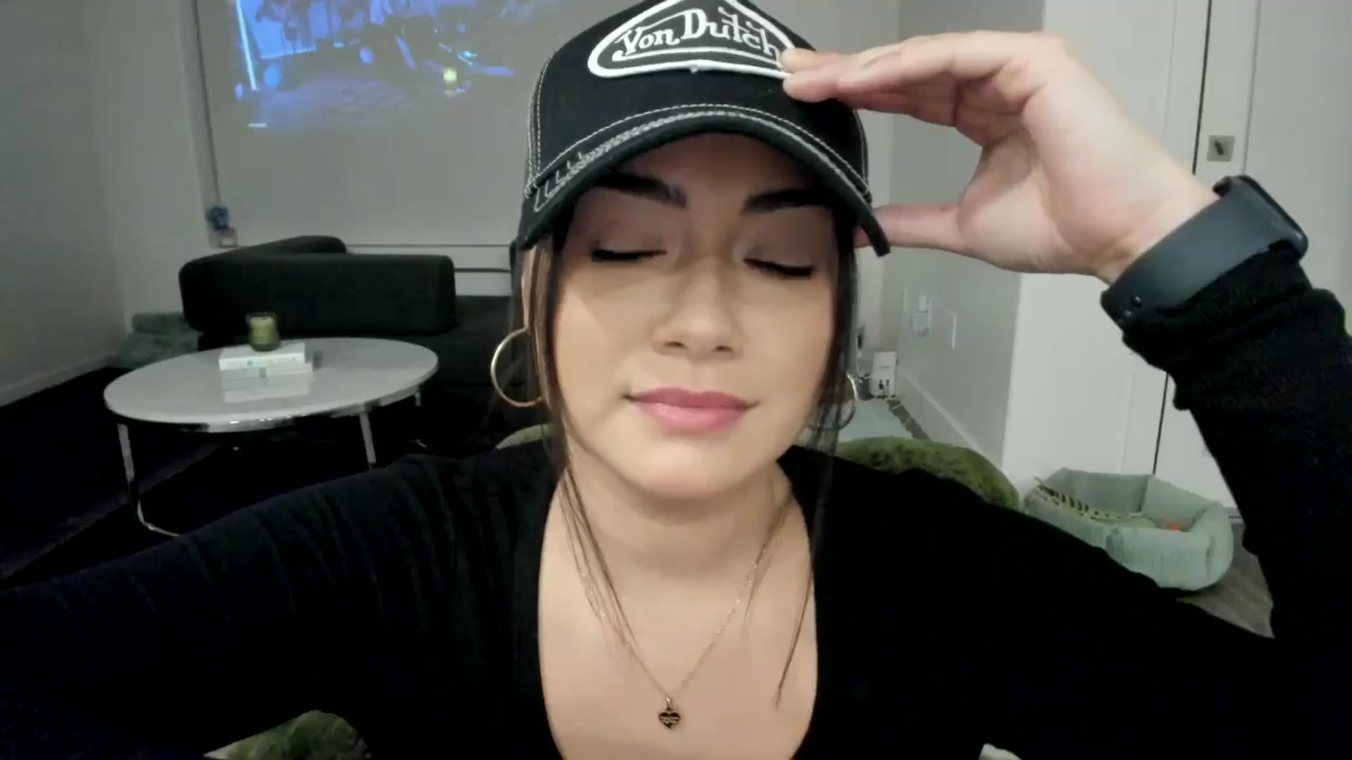 Gallery image thumbnail from YourGoddessLu's myfreecams stream on, 12/22/2025, 03:19 image 2 of 20