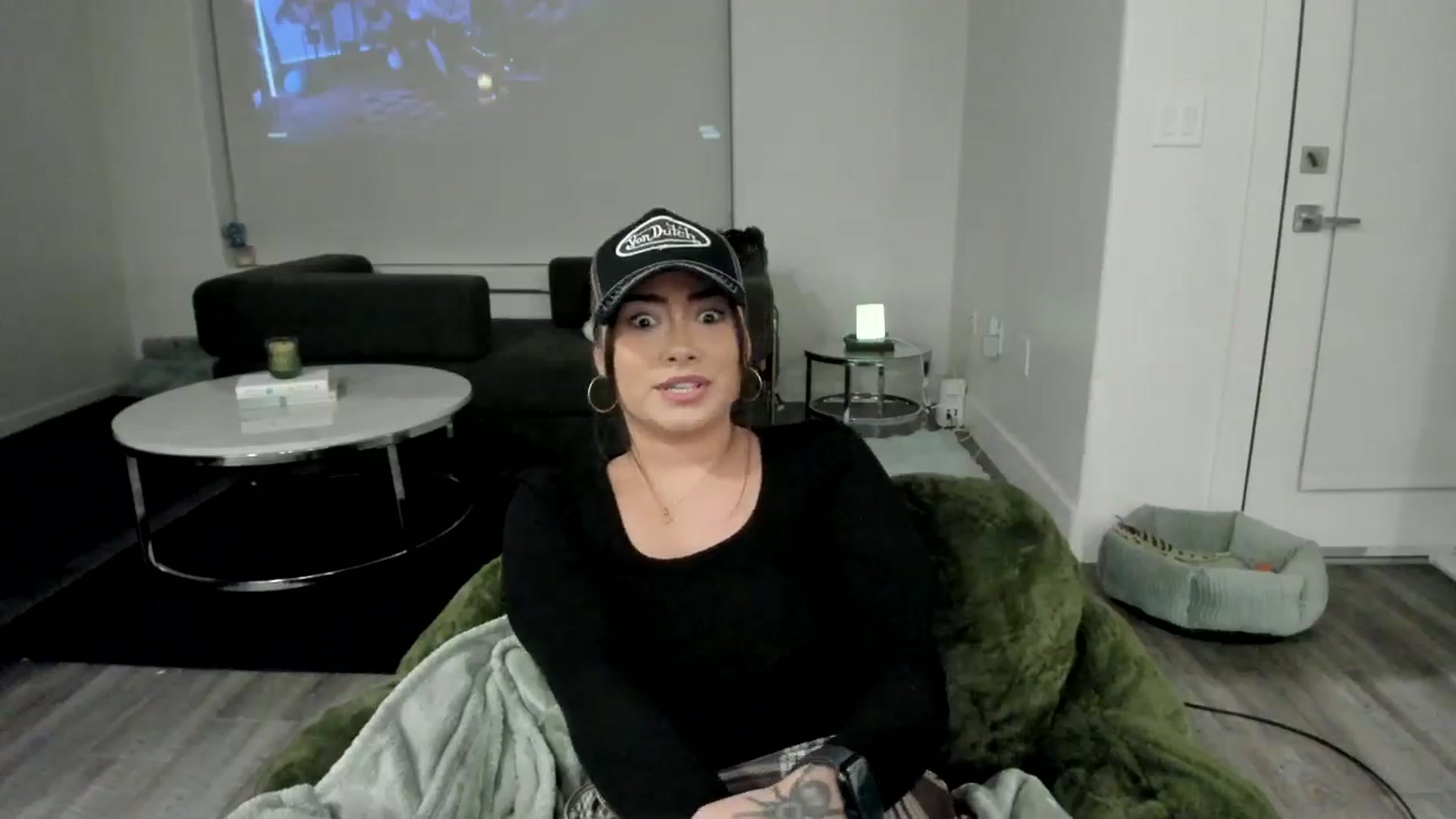 Gallery image thumbnail from YourGoddessLu's myfreecams stream on, 12/22/2025, 03:19 image 4 of 20