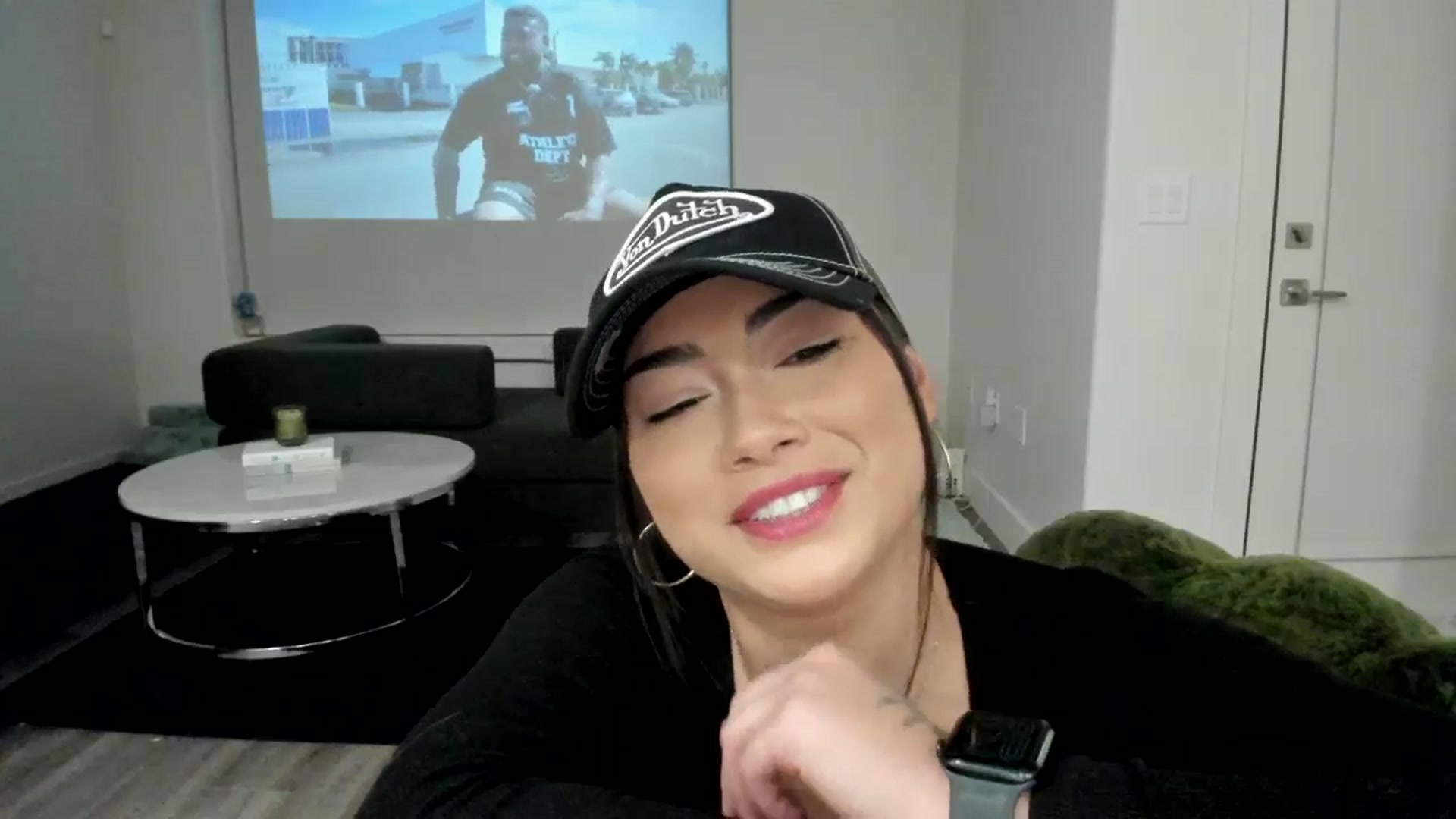 Gallery image thumbnail from YourGoddessLu's myfreecams stream on, 12/22/2025, 03:19 image 16 of 20