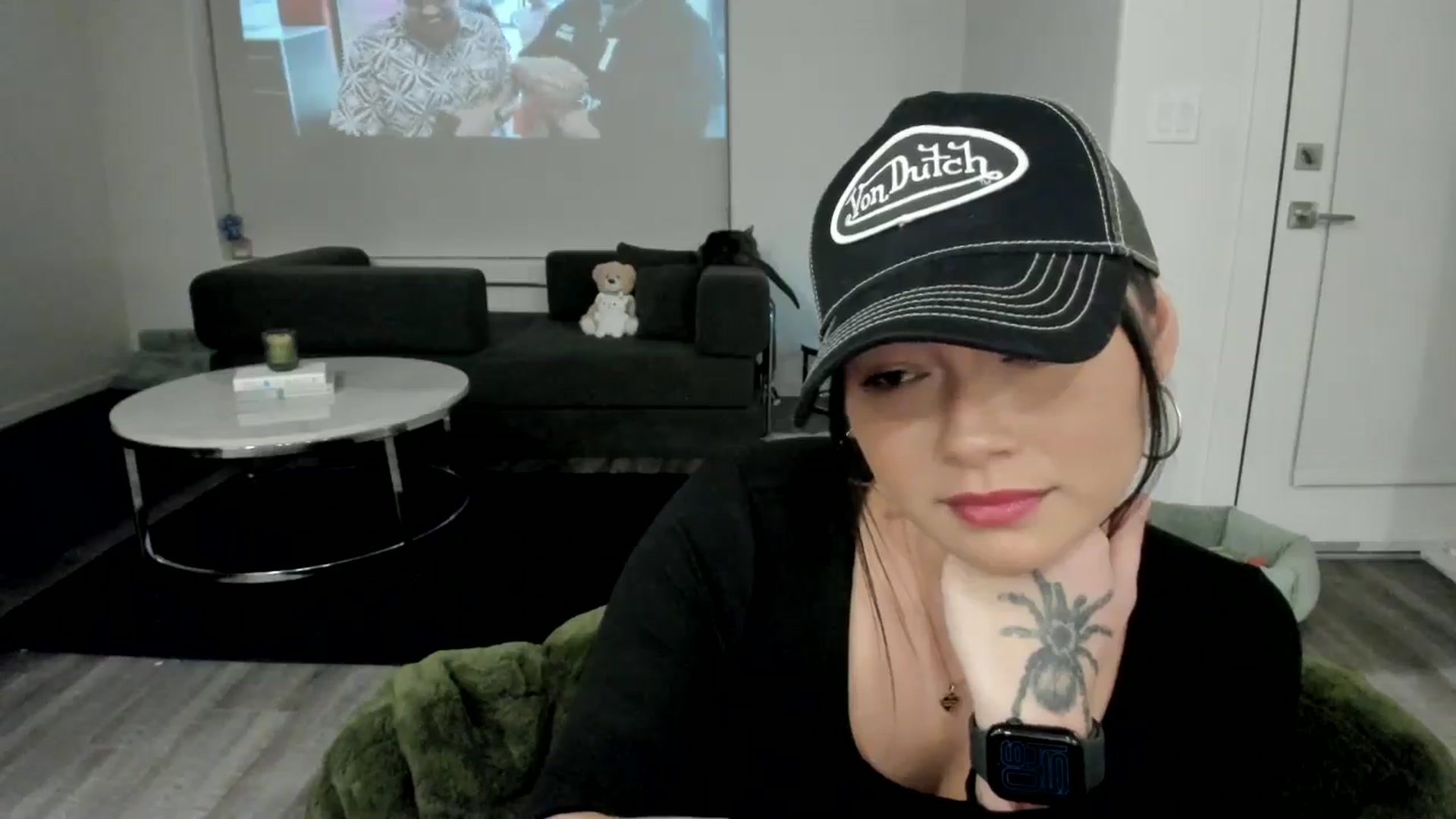 Gallery image thumbnail from YourGoddessLu's myfreecams stream on, 12/22/2025, 03:19 image 13 of 20