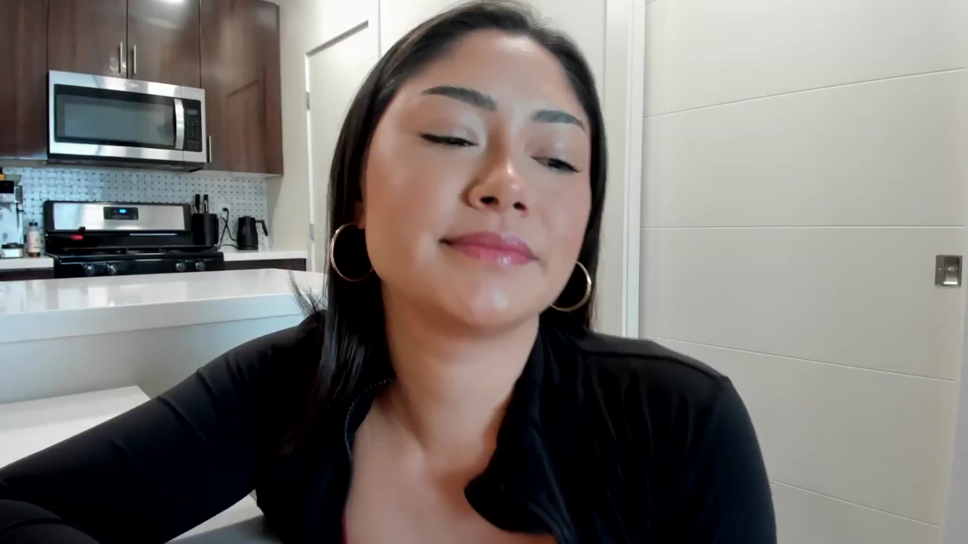 Gallery image thumbnail from YourGoddessLu's myfreecams stream on, 12/24/2025, 23:31 image 2 of 20