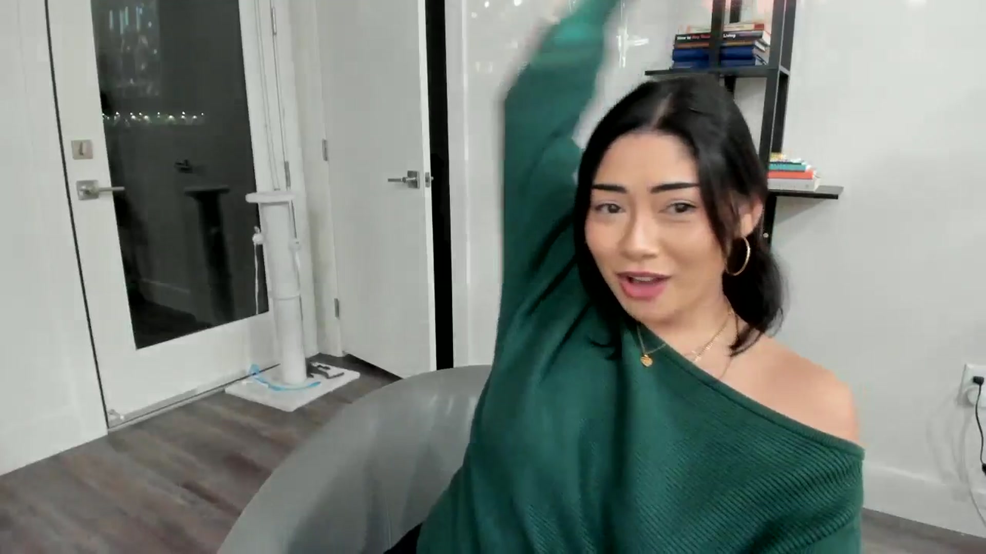 Gallery image thumbnail from YourGoddessLu's myfreecams stream on, 12/26/2025, 01:40 image 17 of 20