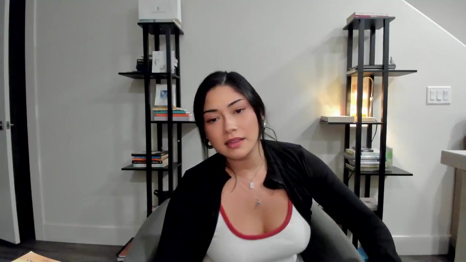Gallery image thumbnail from YourGoddessLu's myfreecams stream on, 01/21/2026, 03:41 image 15 of 20