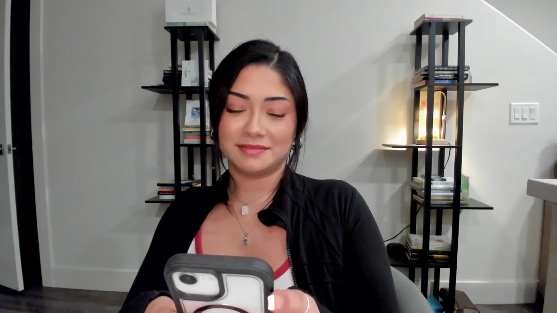 Gallery image thumbnail from YourGoddessLu's myfreecams stream on, 01/21/2026, 03:41 image 14 of 20