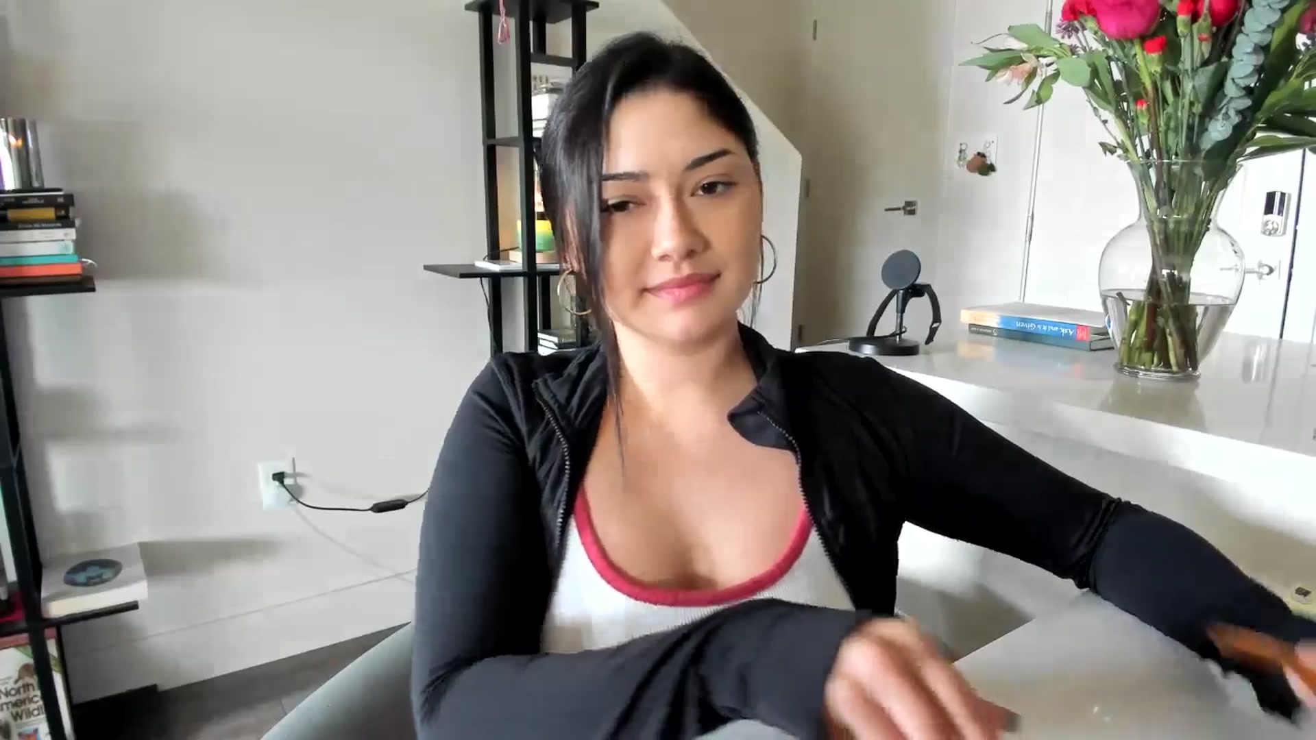 Gallery image thumbnail from YourGoddessLu's myfreecams stream on, 02/11/2026, 21:10 image 6 of 20