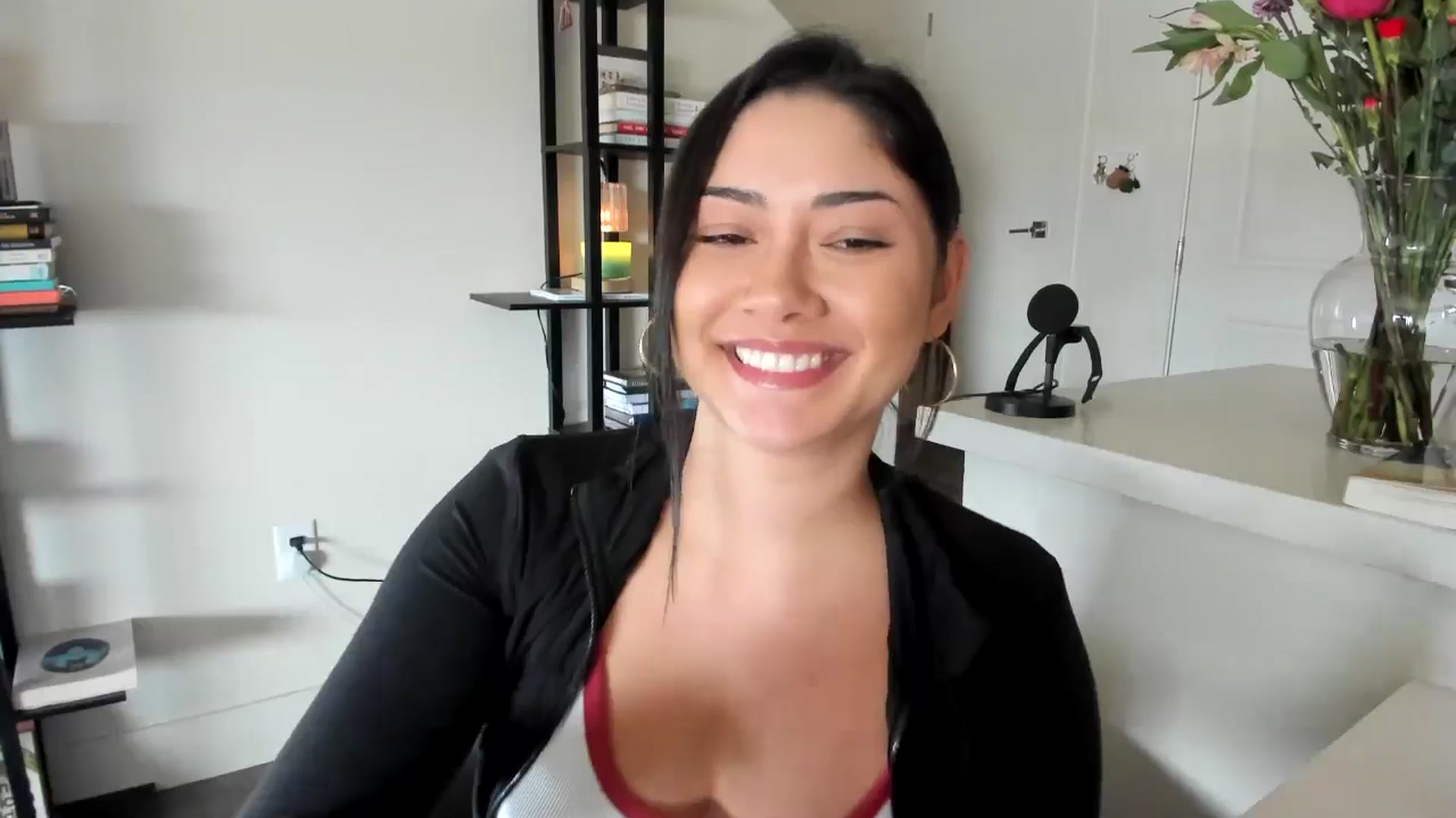 Gallery image thumbnail from YourGoddessLu's myfreecams stream on, 02/11/2026, 21:10 image 16 of 20