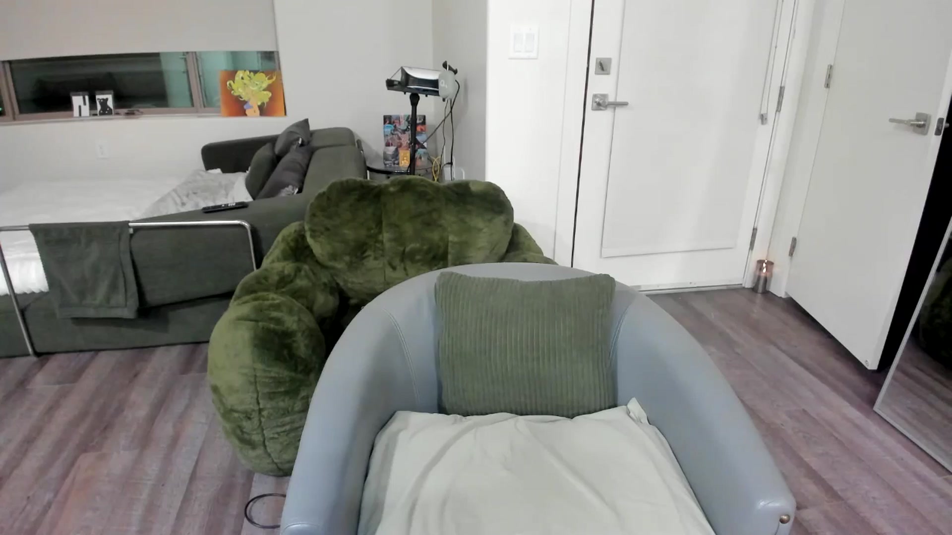 Gallery image thumbnail from YourGoddessLu's myfreecams stream on, 02/13/2026, 04:02 image 1 of 20