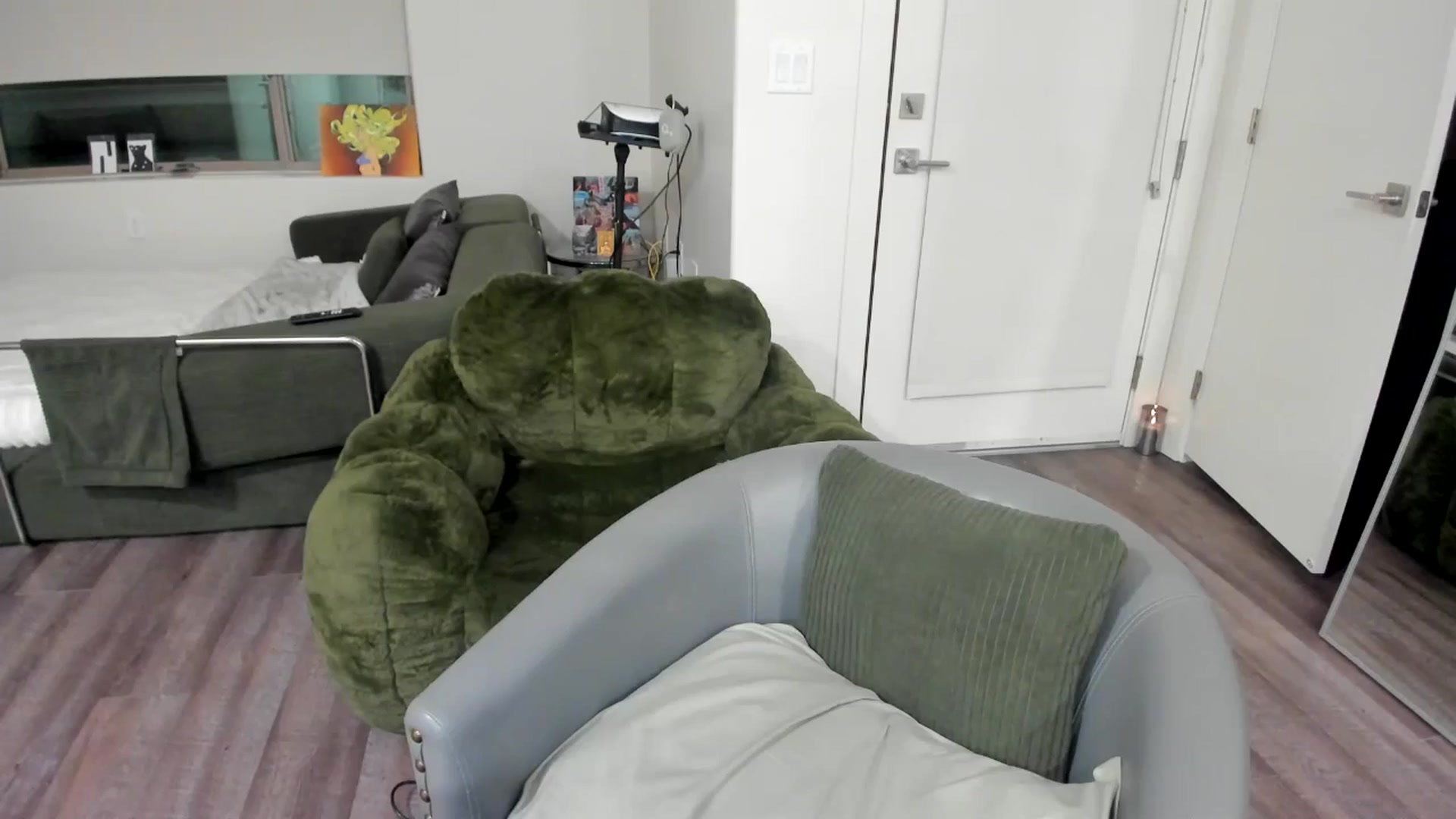 Gallery image thumbnail from YourGoddessLu's myfreecams stream on, 02/13/2026, 04:02 image 13 of 20